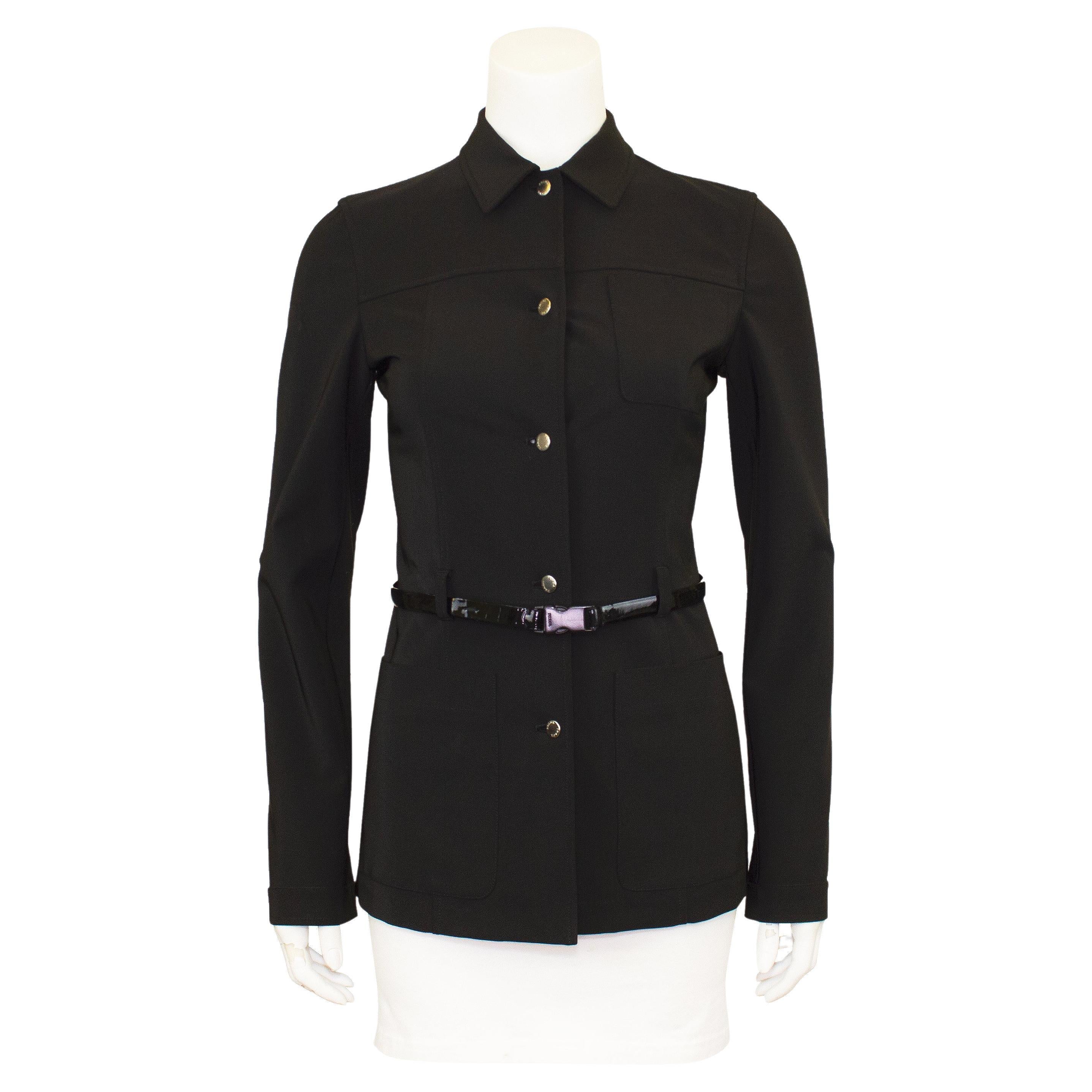 1990 - Chemise noire Prada avec ceinture en cuir verni noir en vente