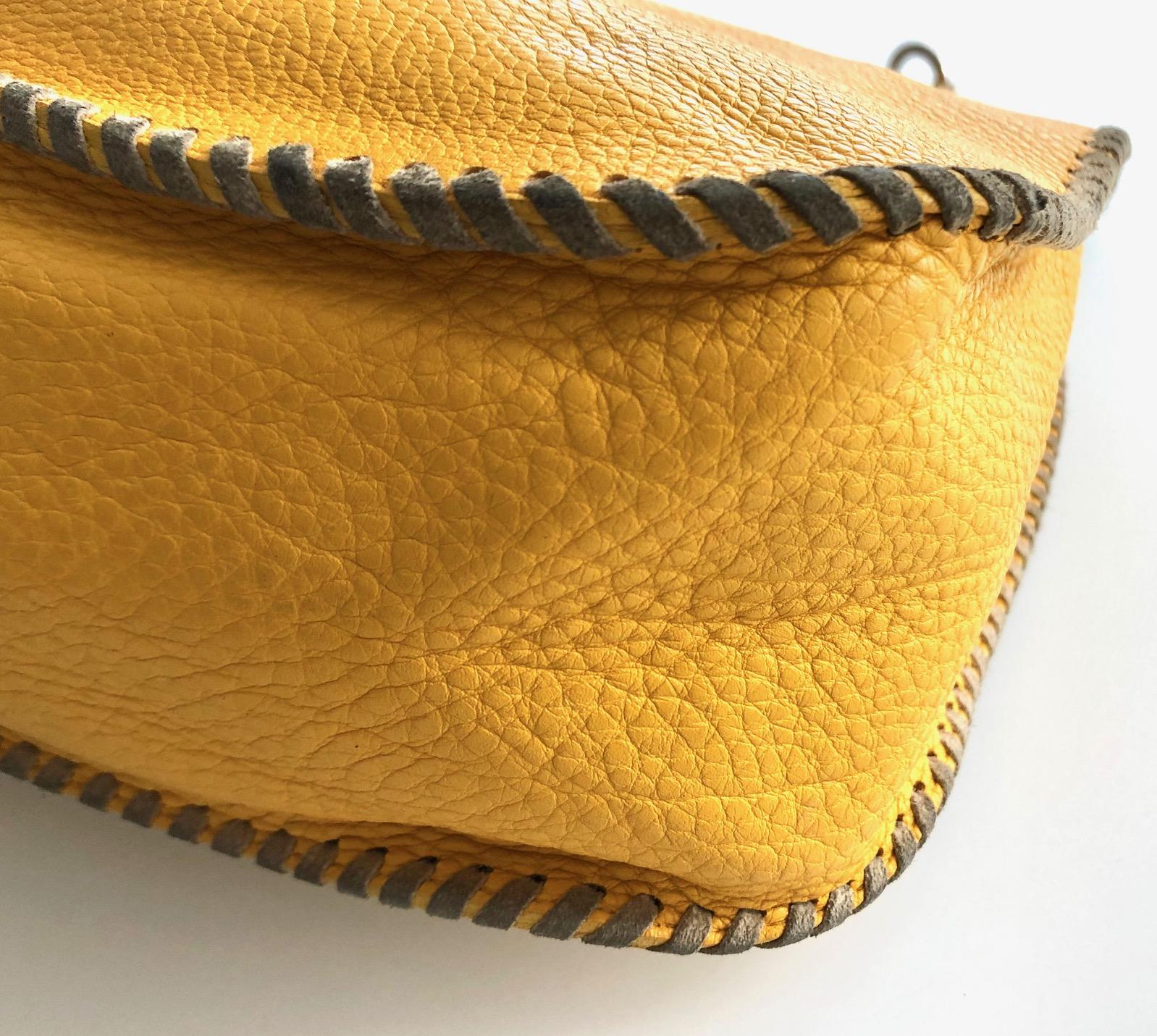1990s Prada Bright Yellow Madras Leather Chain Hobo bag In Good Condition In London, GB