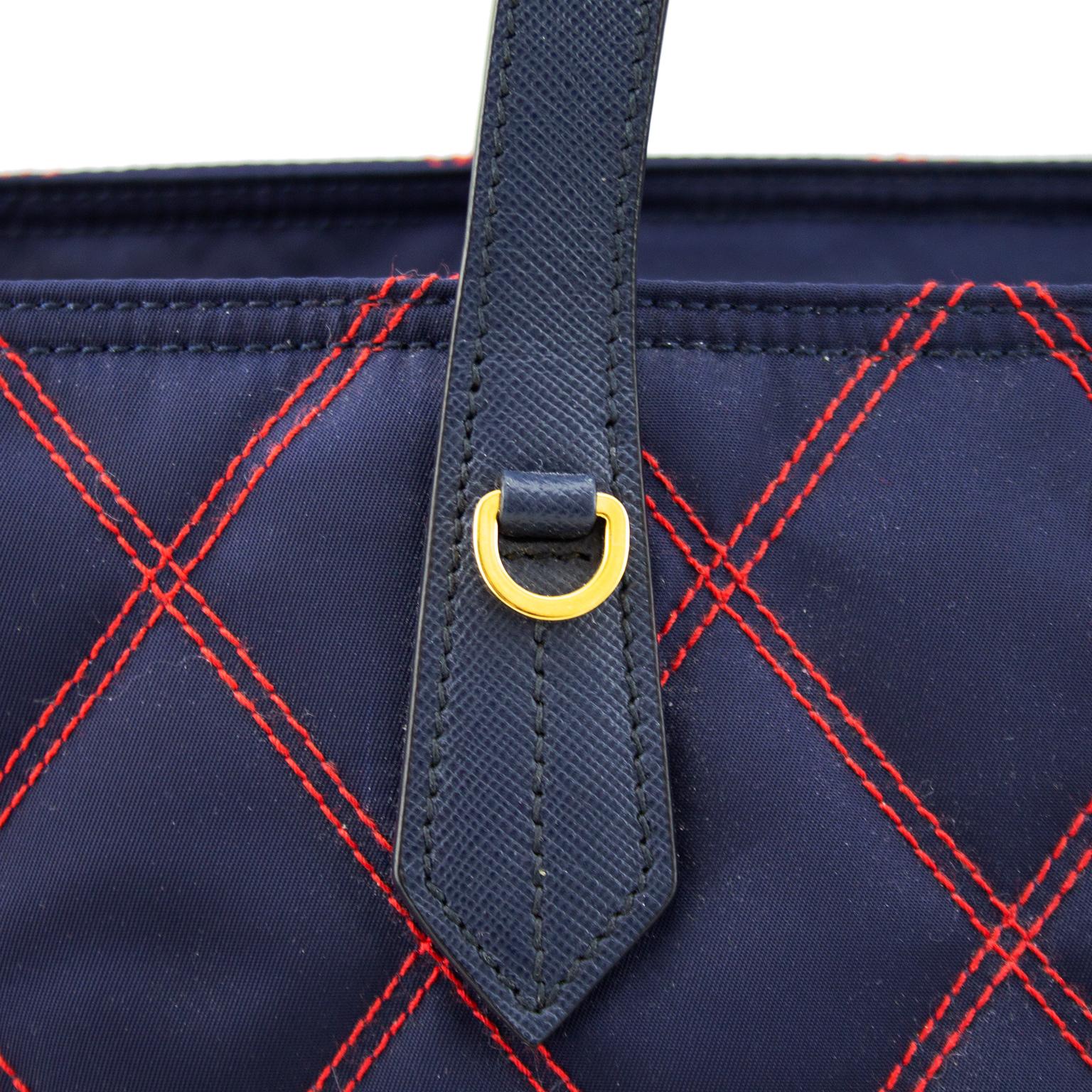 Black 1990s Prada Navy Blue and Red Quilted Tessuto Impunto Tote Bag  For Sale