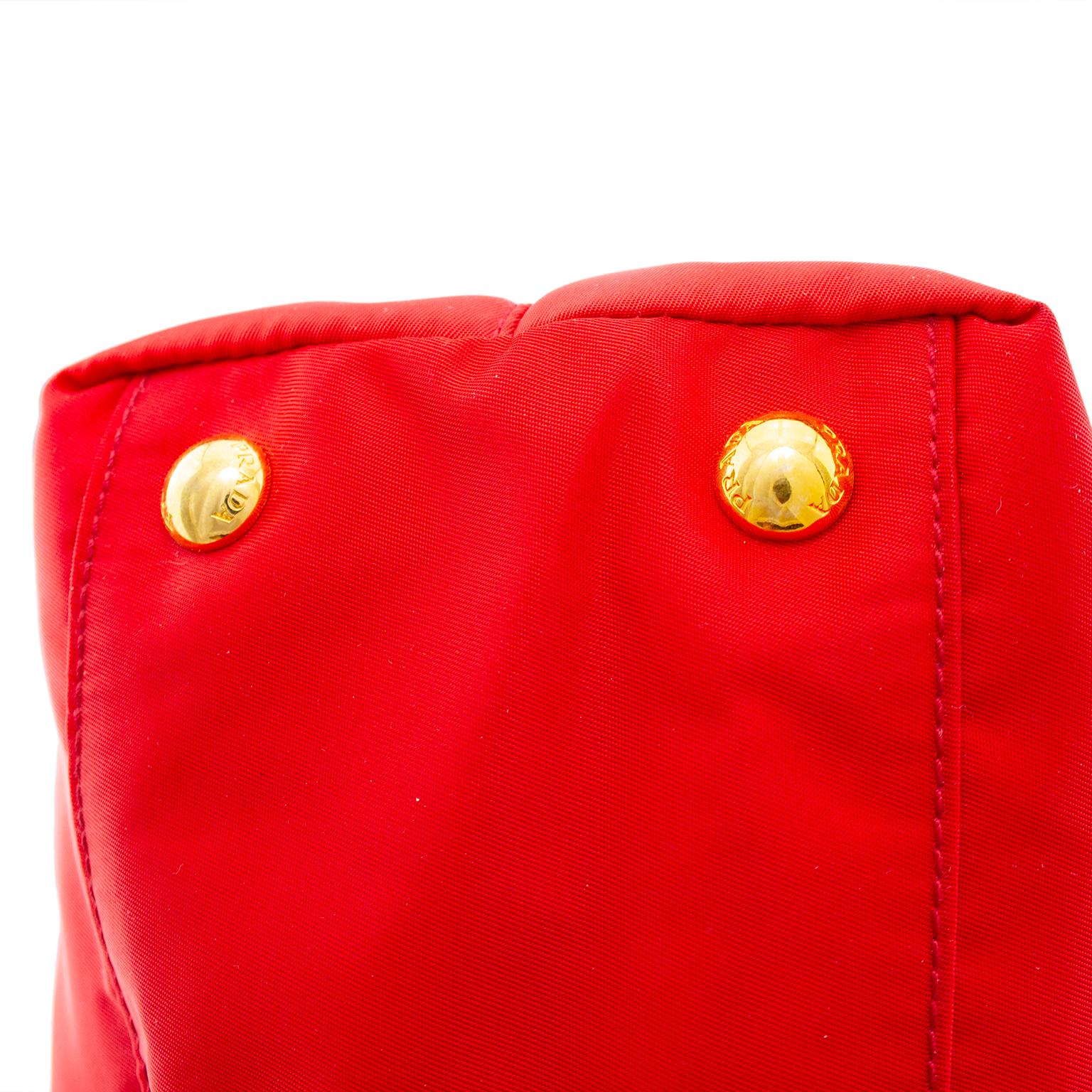 1990s Prada Red Nylon Medium Tote Bag In Excellent Condition In Toronto, Ontario