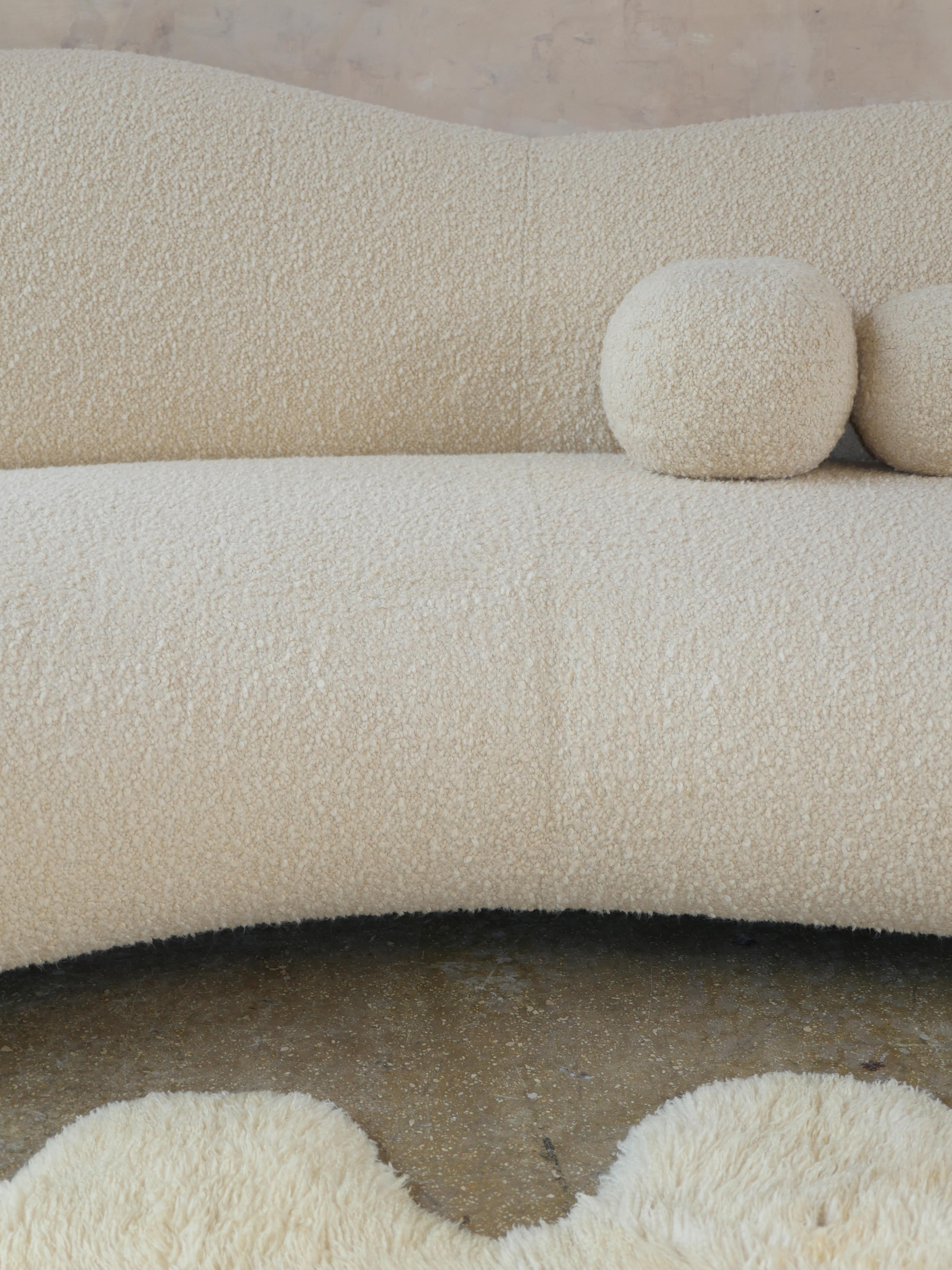 1990s Preview Designer Boucle Organic Form Sofa In Excellent Condition In Miami, FL