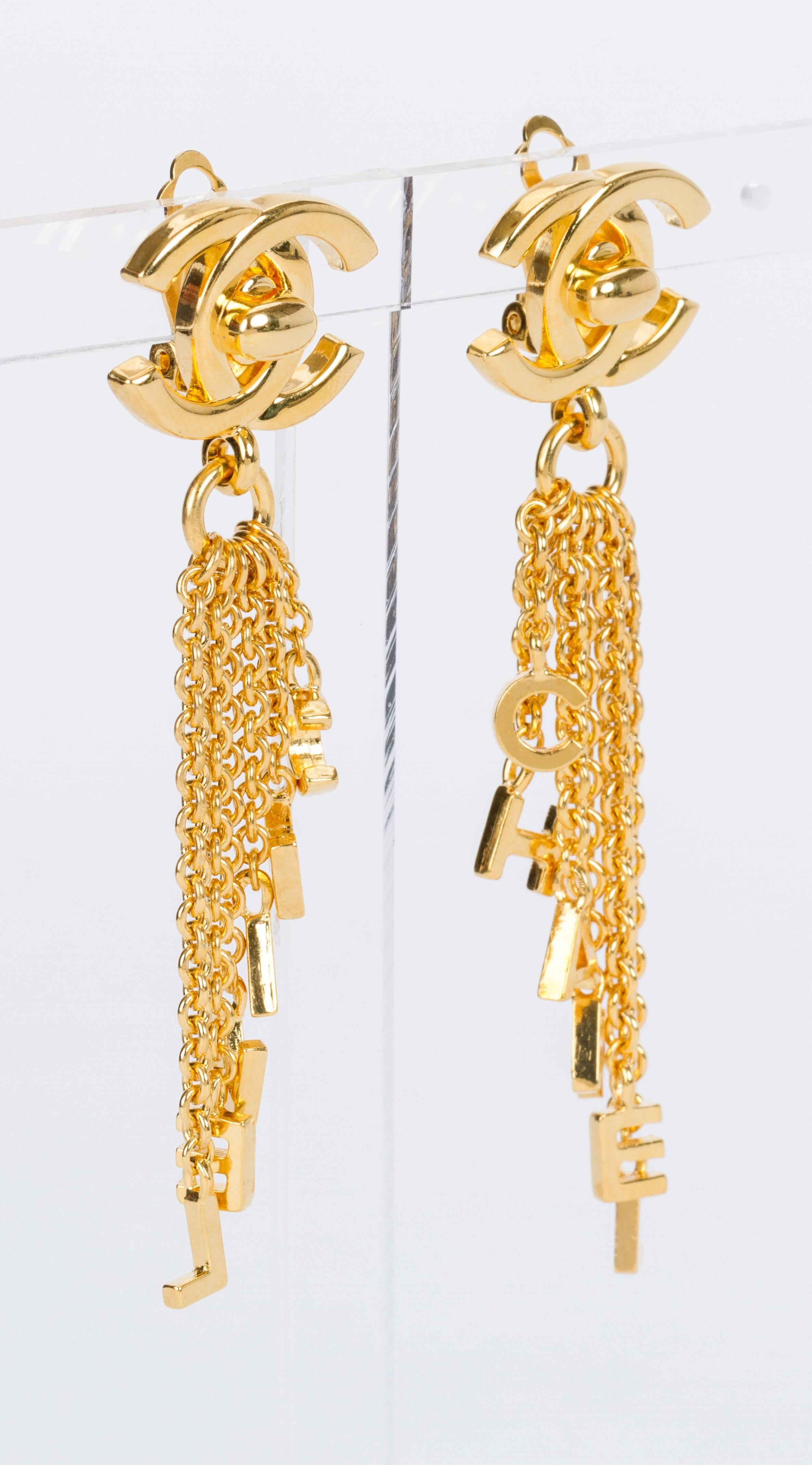 Women's 1990's Rare Chanel Lettering CC Dangle Earrings