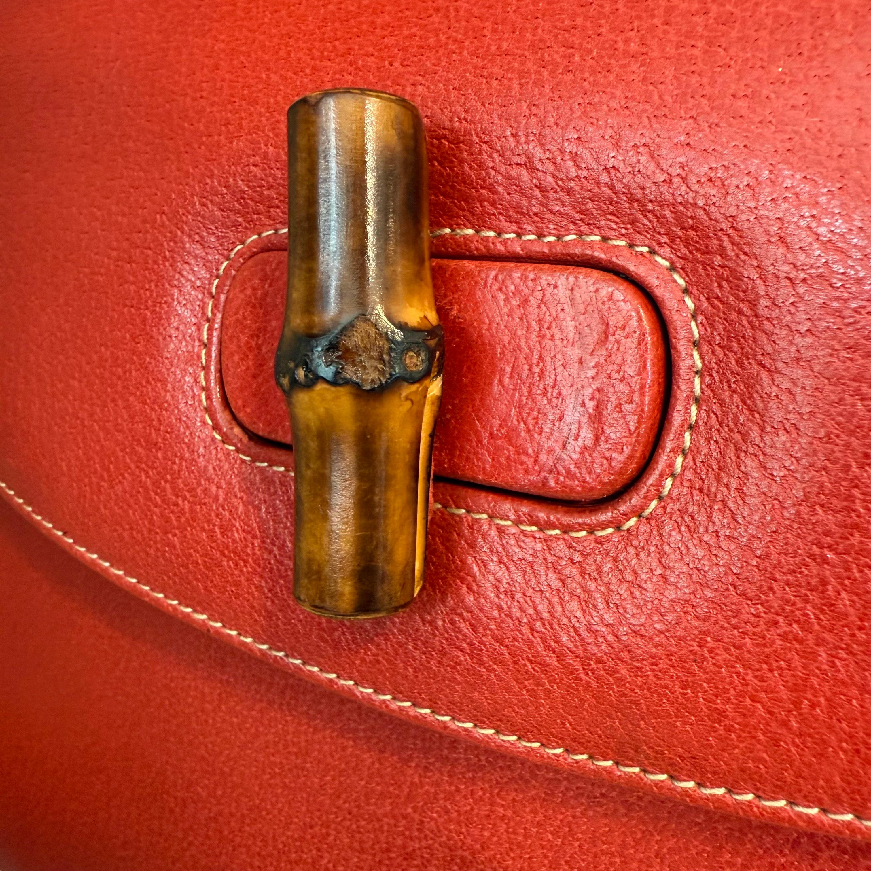 1990s Rare Gucci Large Red Bamboo Bag Excellent état à Gazzaniga (BG), IT