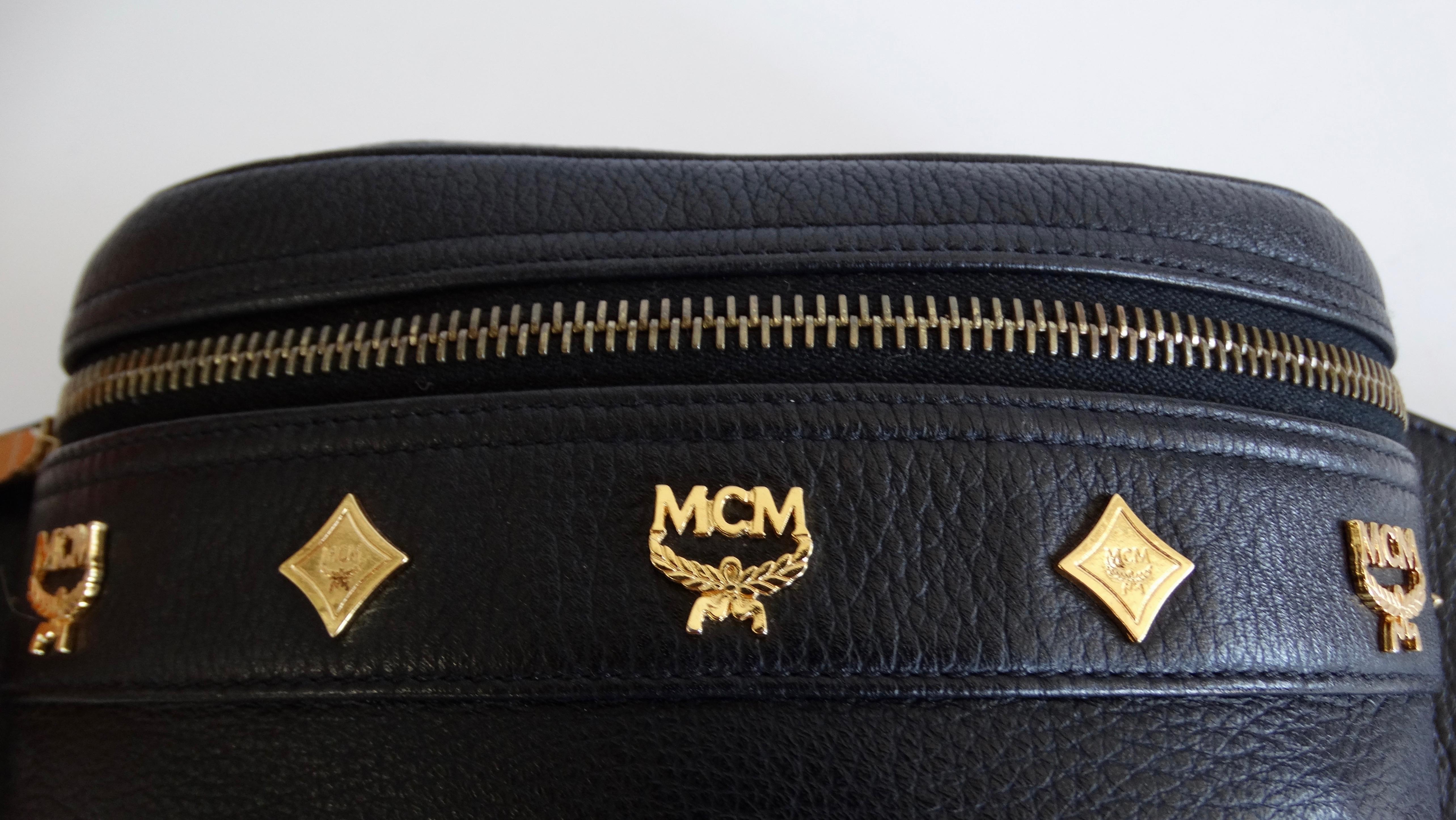 1990s Rare MCM Black Leather Chain Belt Fanny Pack  4