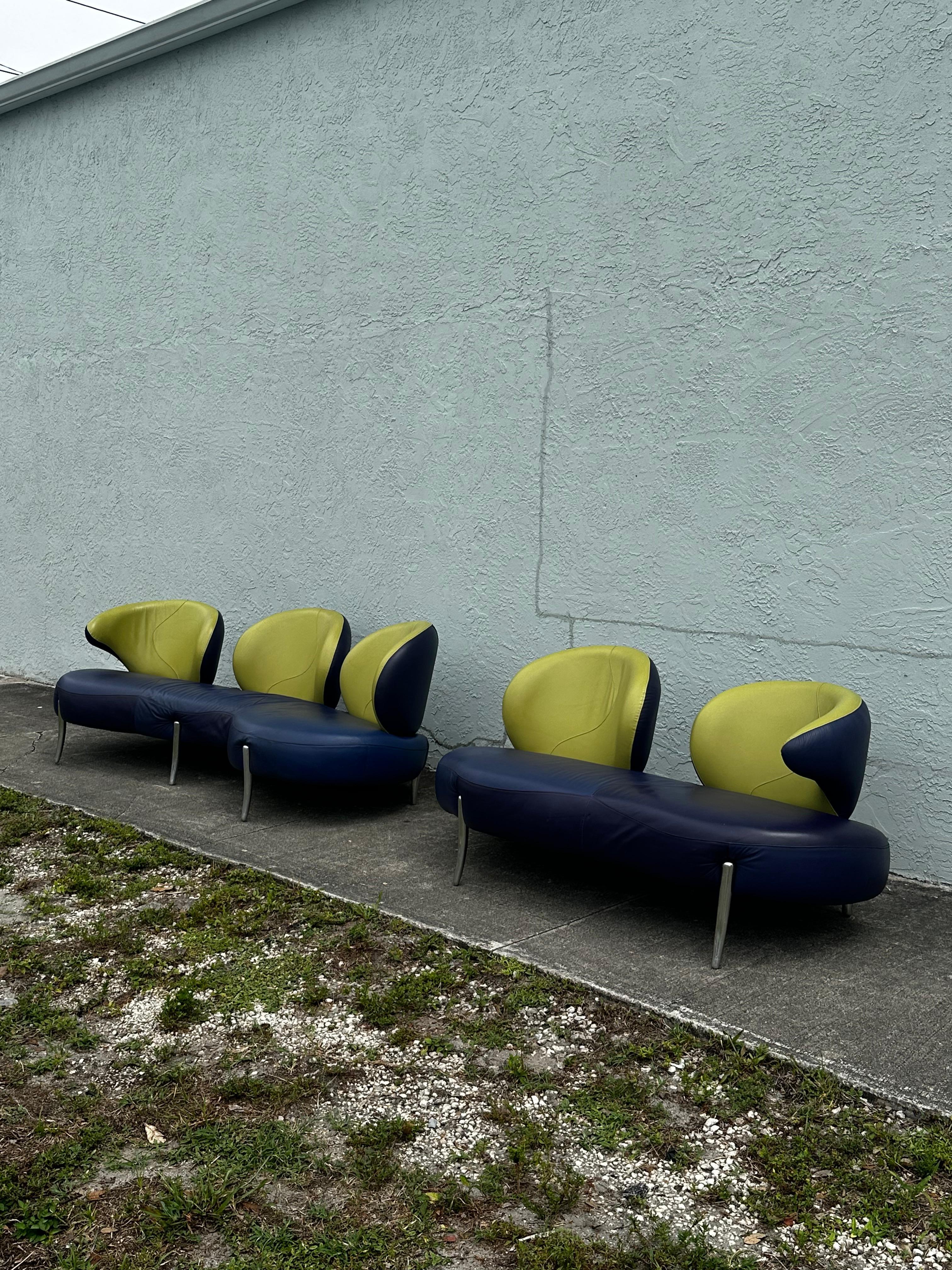 1990s Rare Poltromec Italia Leder Sculptural Space Age Sofa Loveseat, Set von 2 (Postmoderne) im Angebot