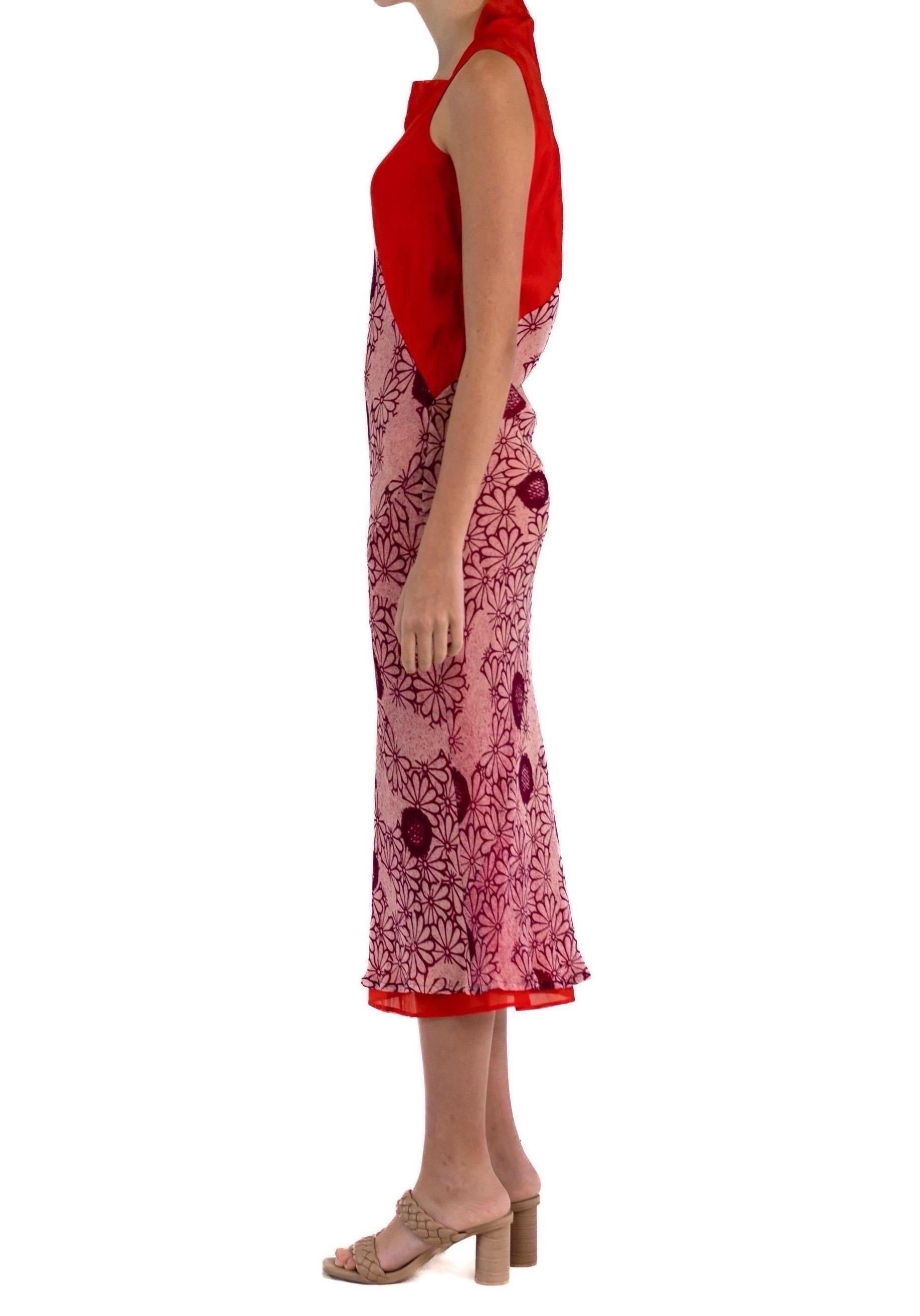 1990S Rot Schrägschnitt Chiffon 90'S Grunge Romantisches Florales Kleid Mit Quadratischem Ausschnittli im Zustand „Hervorragend“ im Angebot in New York, NY