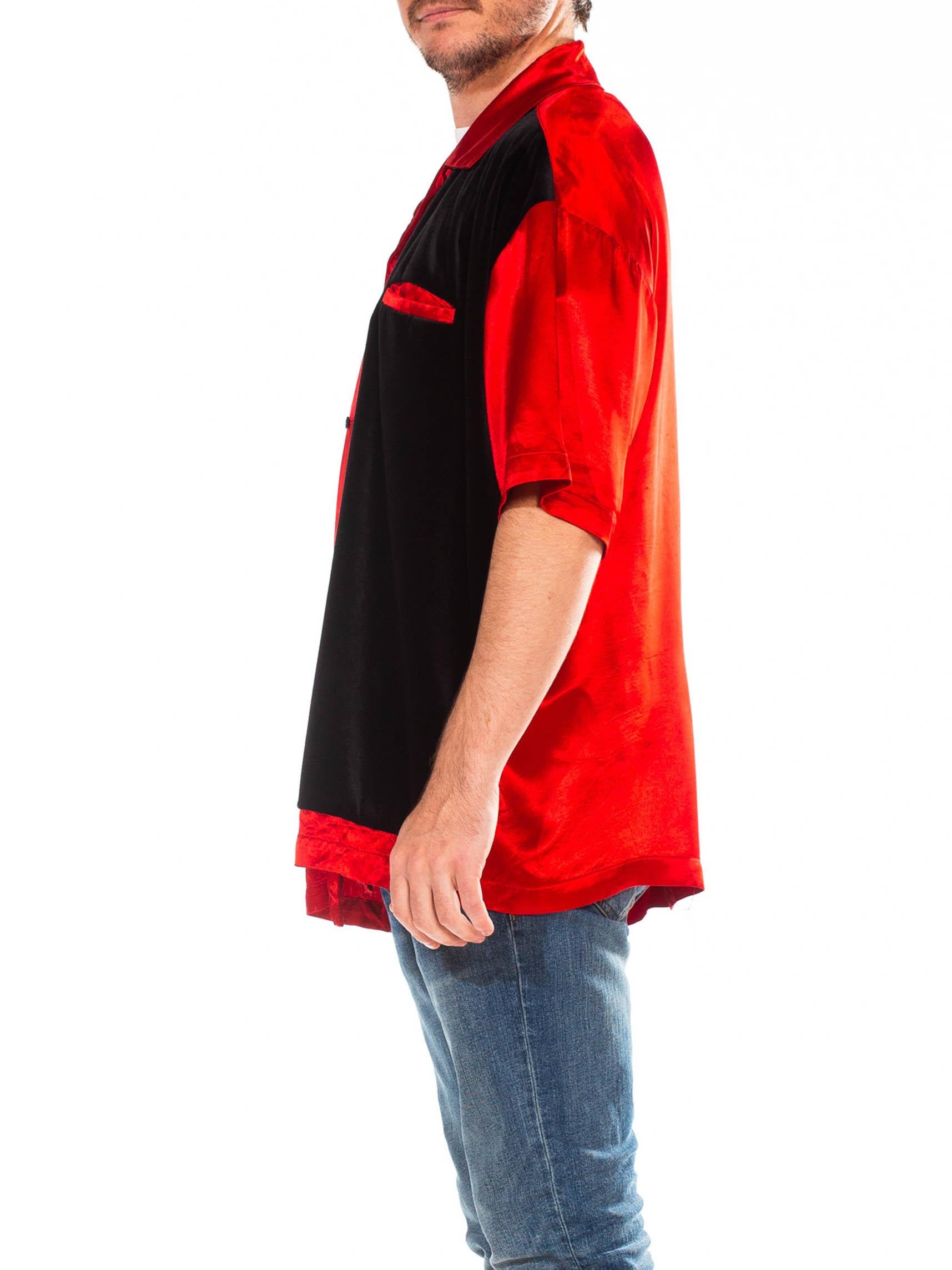 1990S Red & Black Acetate Poly Satin Velvet Short Sleeve Rat Pack Shirt In Excellent Condition In New York, NY