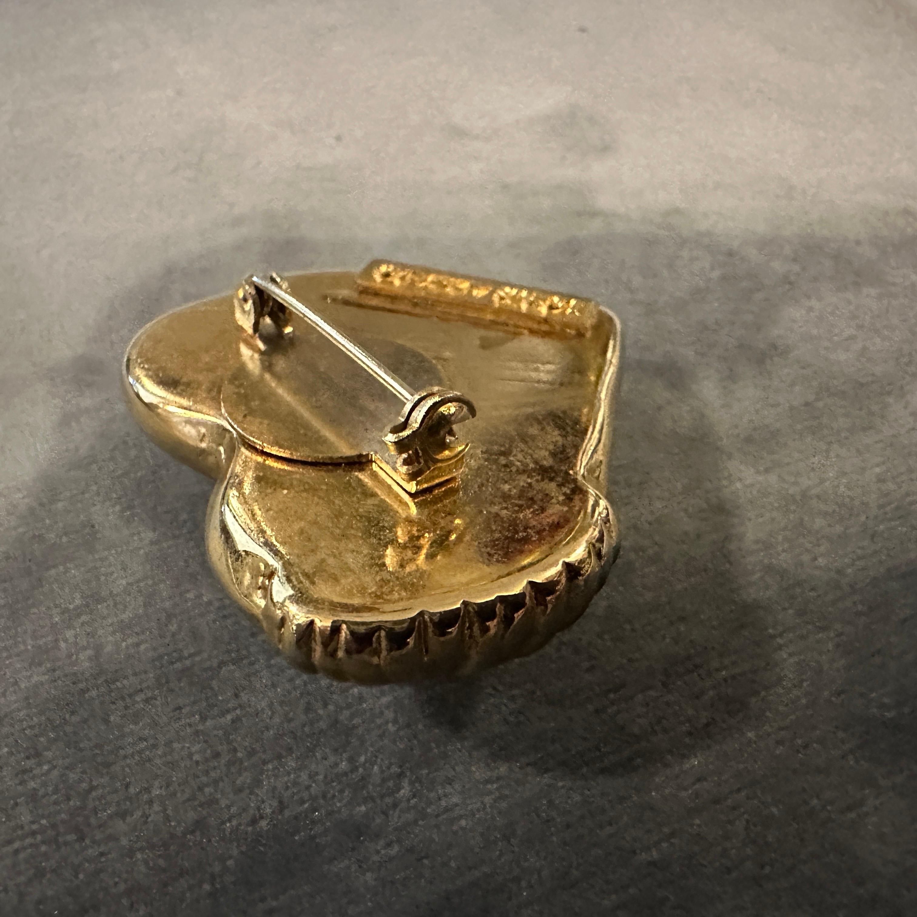 1990s Retro Brass French Heart Brooch by Loris Azzaro For Sale 5