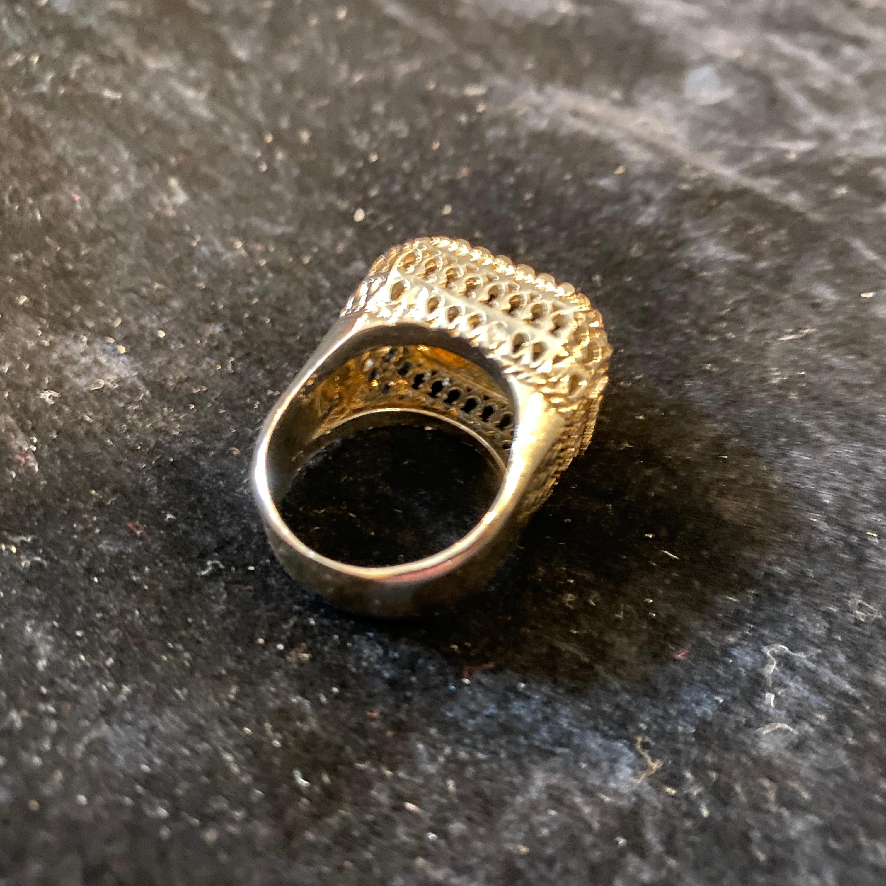 1990s Sterling Silver and Black Cabochon Onyx Italian Cocktail Ring by Anomis For Sale 1