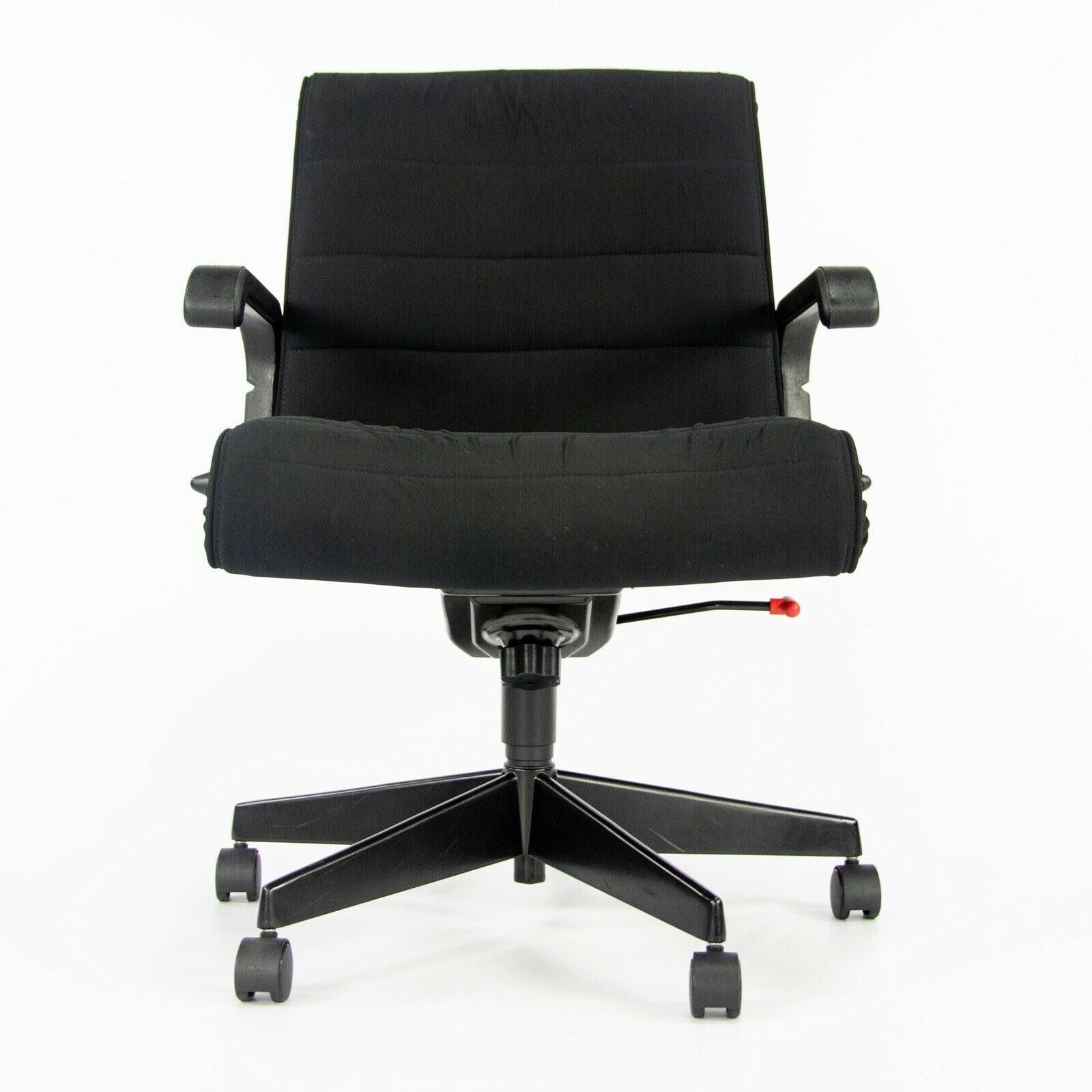 1990s Richard Sapper for Knoll Office / Desk Chair with Black Fabric and Frame For Sale 3