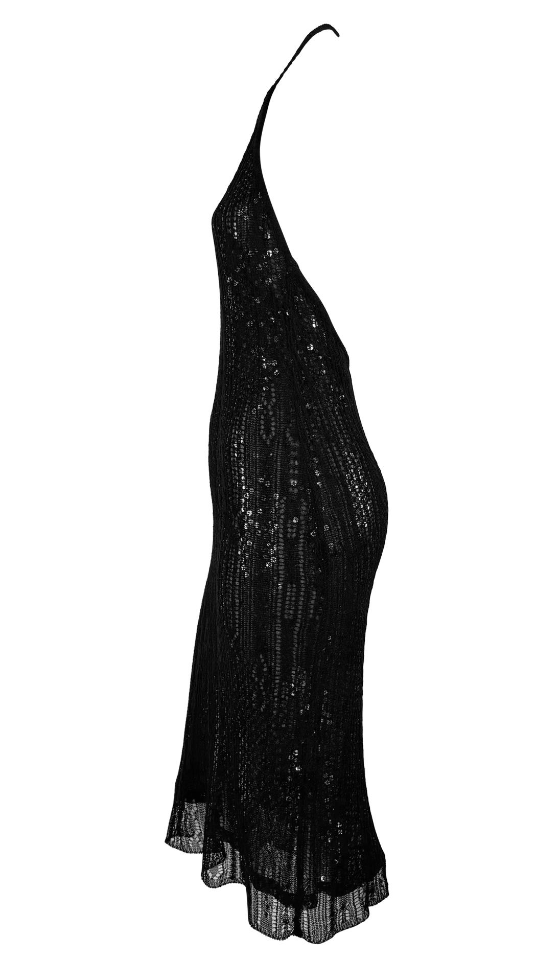 1990er Rifat Ozbek Schwarzes rückenfreies Neckholder-Bodycon-Kleid aus durchsichtigem Mesh-Overlay mit Pailletten im Angebot 1
