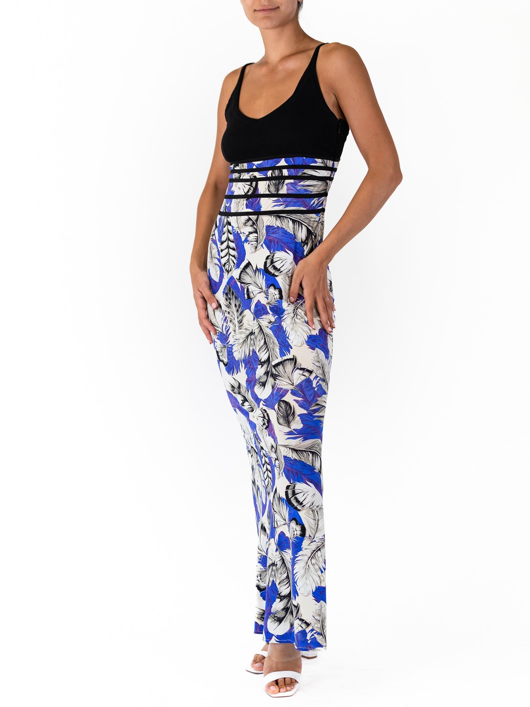 1990S ROBERTO CAVALLI Blue & White Feather Print Poly/Lycra NWT Gown In Excellent Condition For Sale In New York, NY