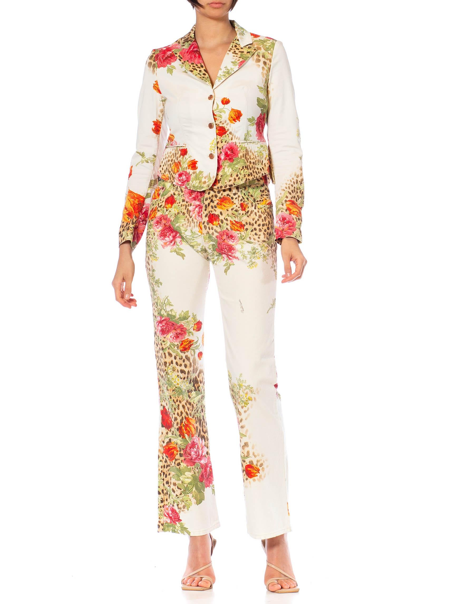 Women's 1990S Roberto Cavalli Cream Floral Print Denim Jean Jacket & Pants Ensemble For Sale