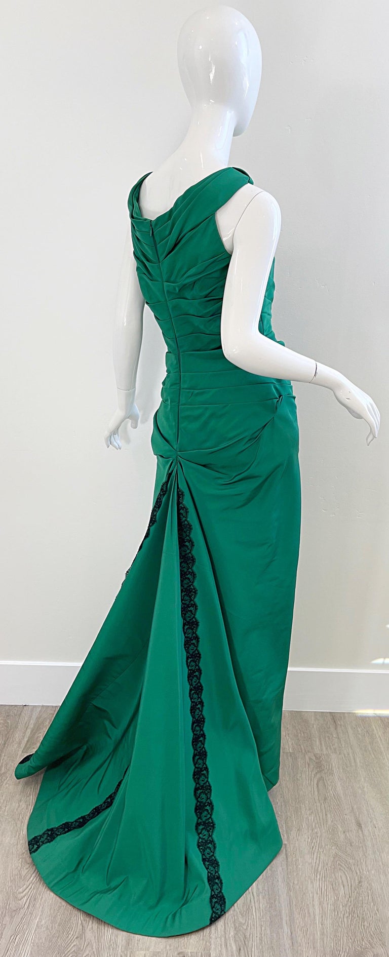 1990s Roland Nivelais Size 10 Kelly Green + Black Silk Taffeta Vintage 90s Gown