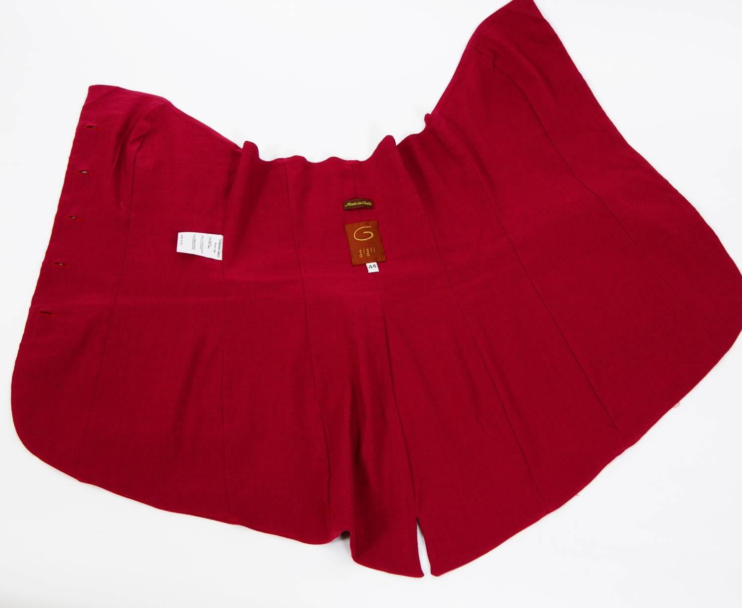 Romeo Gigli Sammlerstück 1990er Jahre Vintage Rotes Bustier-Top im Angebot 2