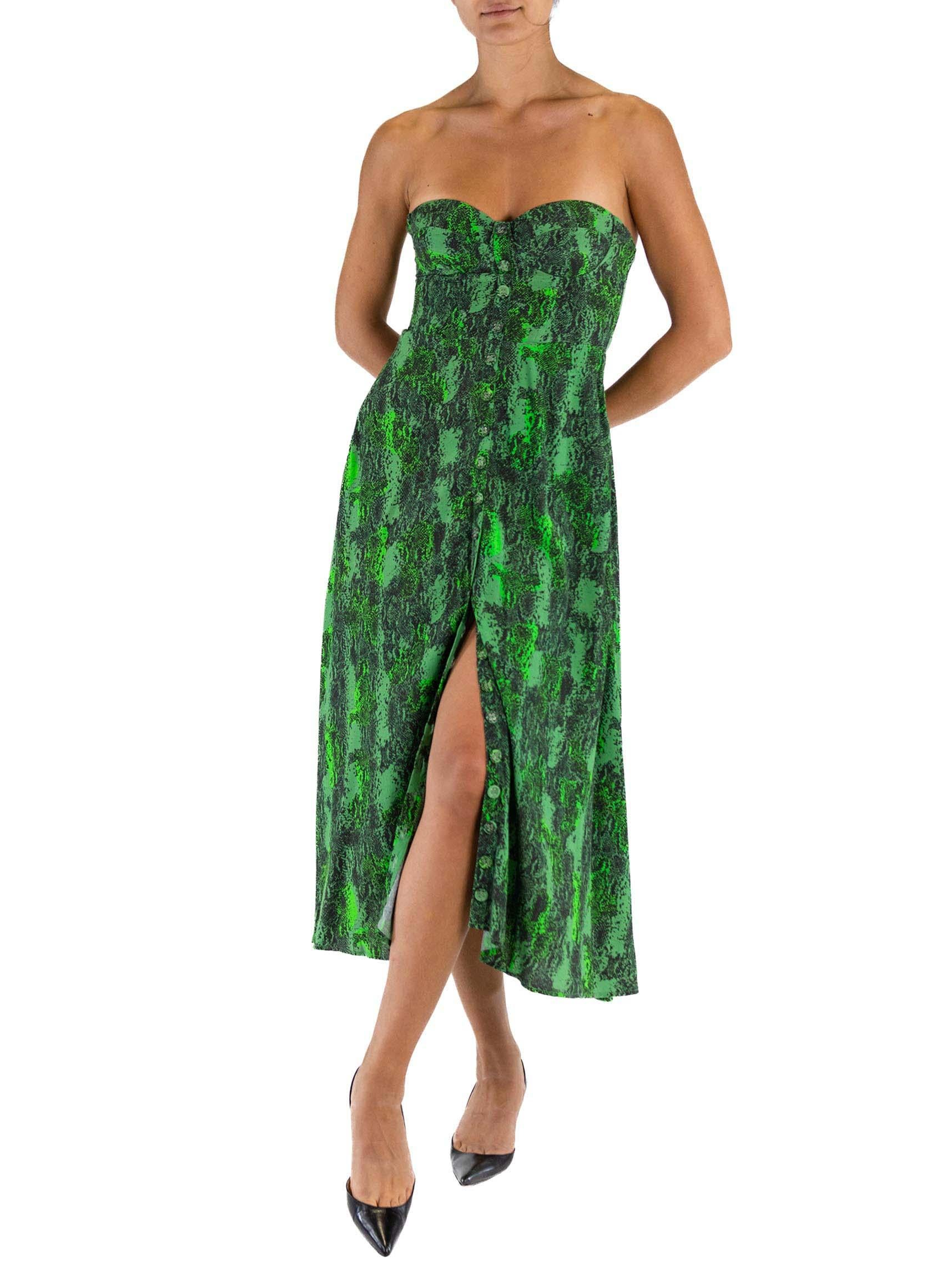 1990S ROTATE Green Rayon  Snake Print Strapless Bustier Dress With Pockets In Excellent Condition For Sale In New York, NY