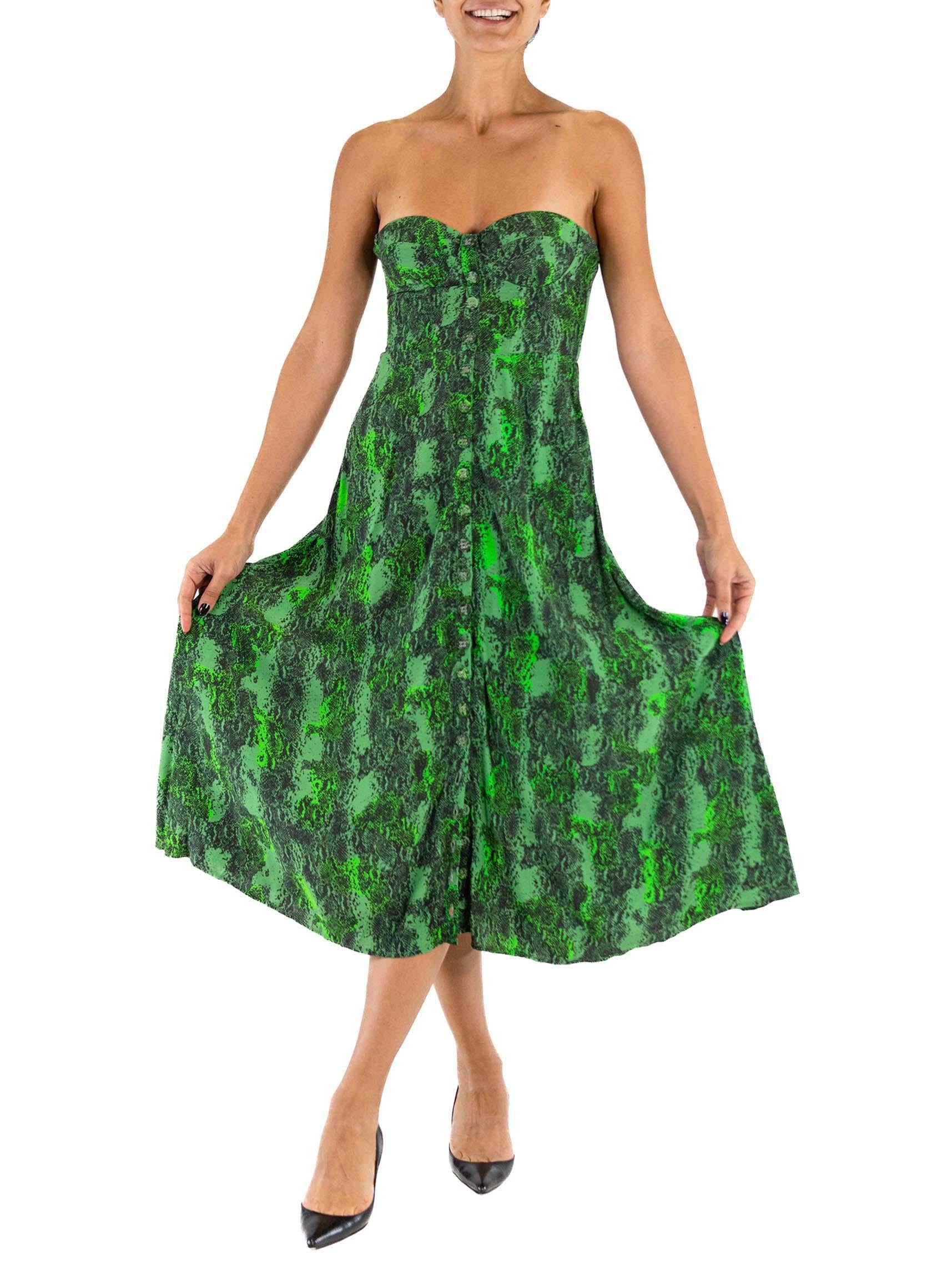 1990S ROTATE Green Rayon  Snake Print Strapless Bustier Dress With Pockets In Excellent Condition For Sale In New York, NY