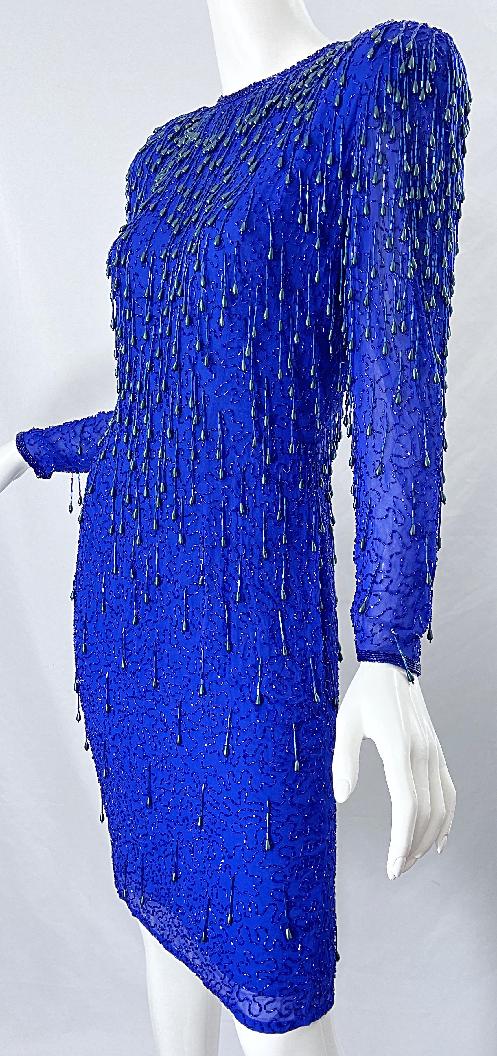 1990er Königsblaues Vintage 90er Jahre Kleid Gatsby aus Seide und Chiffon mit Perlen und Pailletten hinten offen im Angebot 4