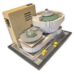 Modèle Lego du musée Guggenheim Museum conçu par Frank Lloyd Wright à l'échelle 1990