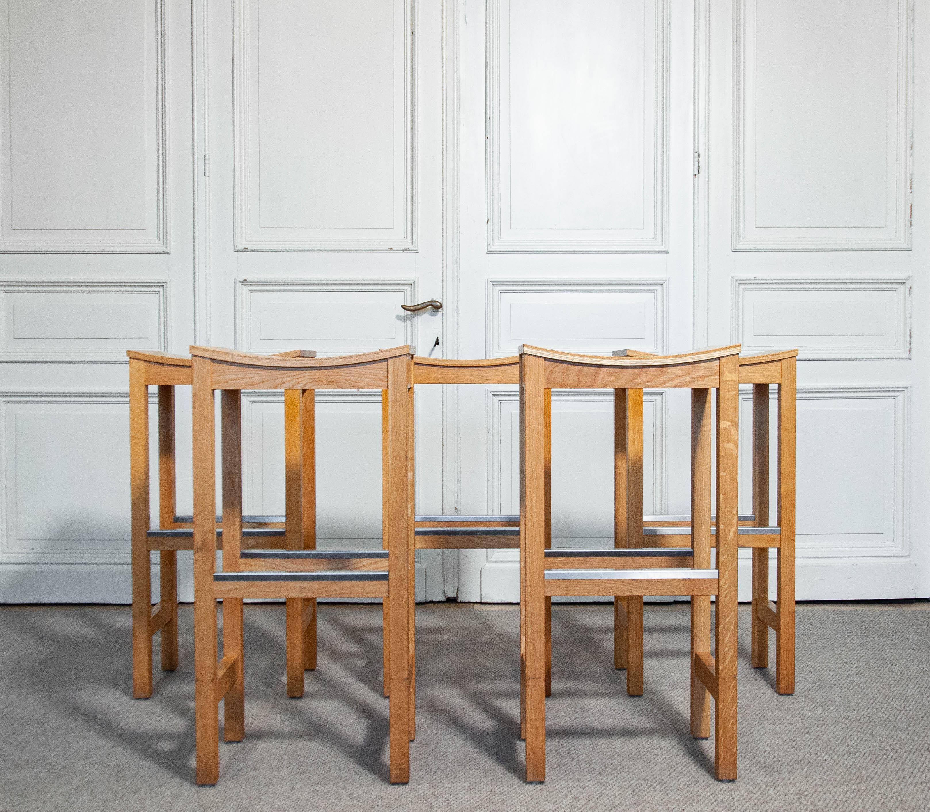 1990s Set of Five Oak Bar Stools For Sale 2