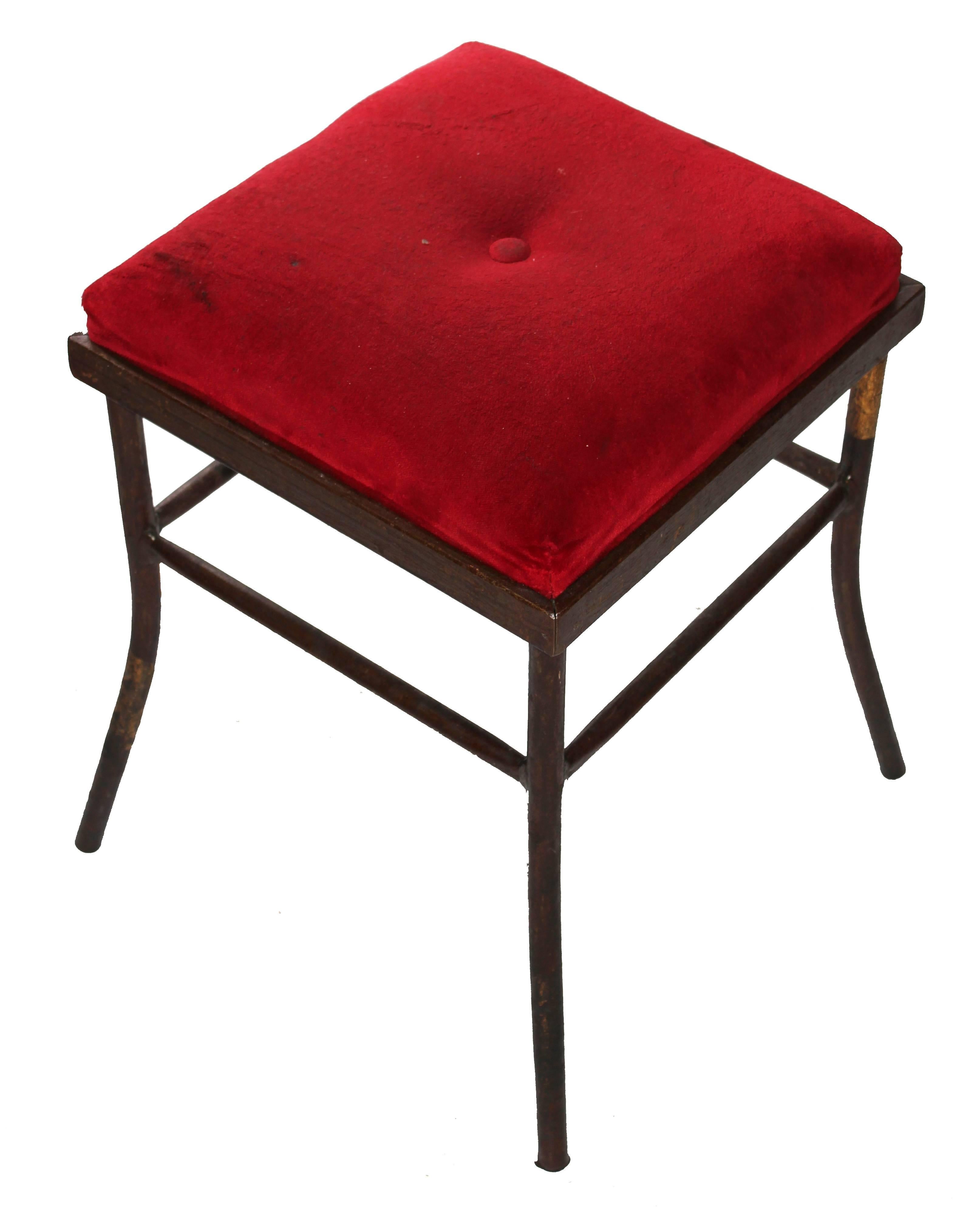1990s Set of Four Iron Velvet Stools In Good Condition For Sale In Marbella, ES