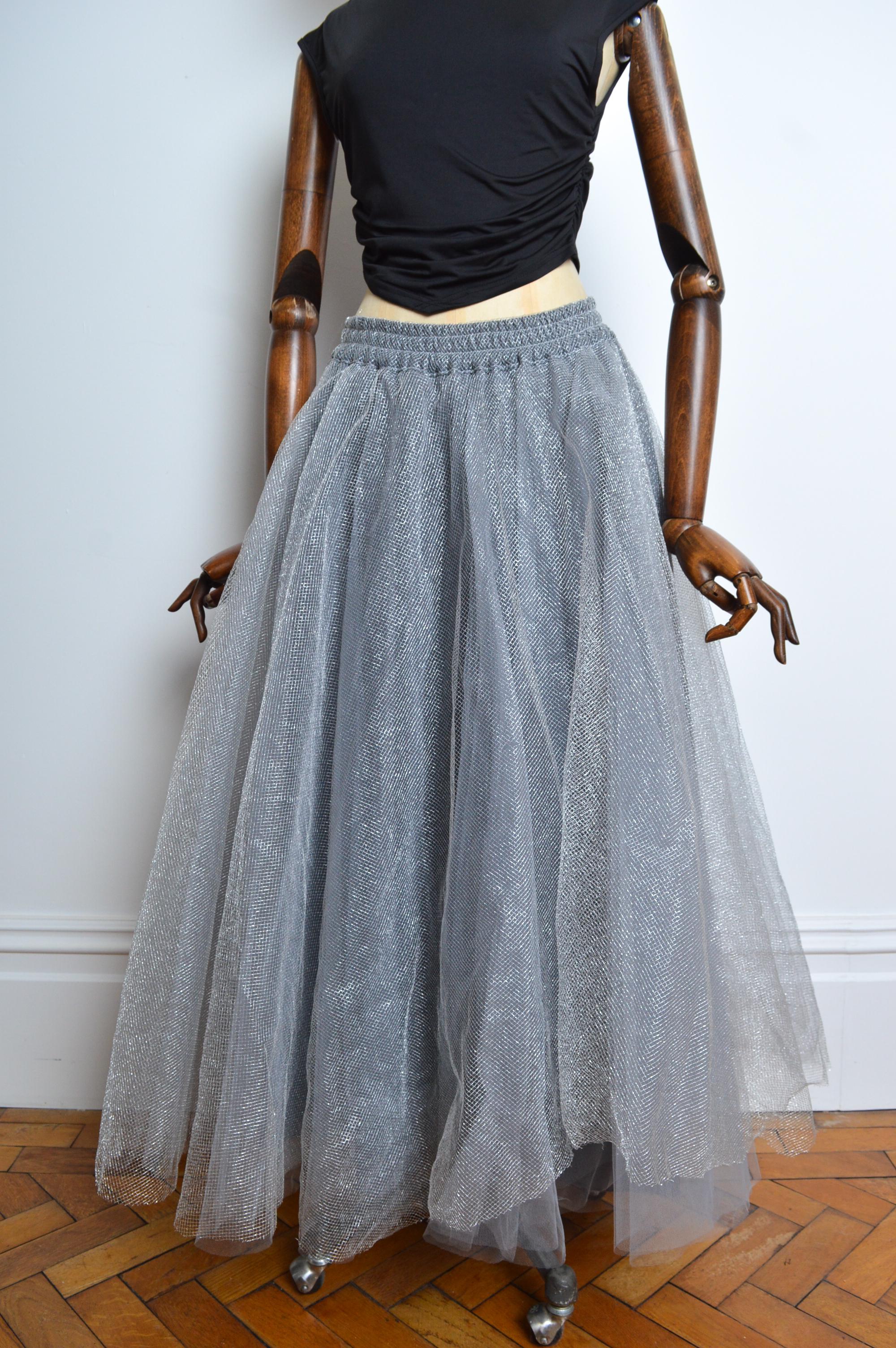 1990’s Silver Grey Huge Tulle Statement Mesh Maxi Skirt by Jeff Galliano In Good Condition For Sale In Sheffield, GB