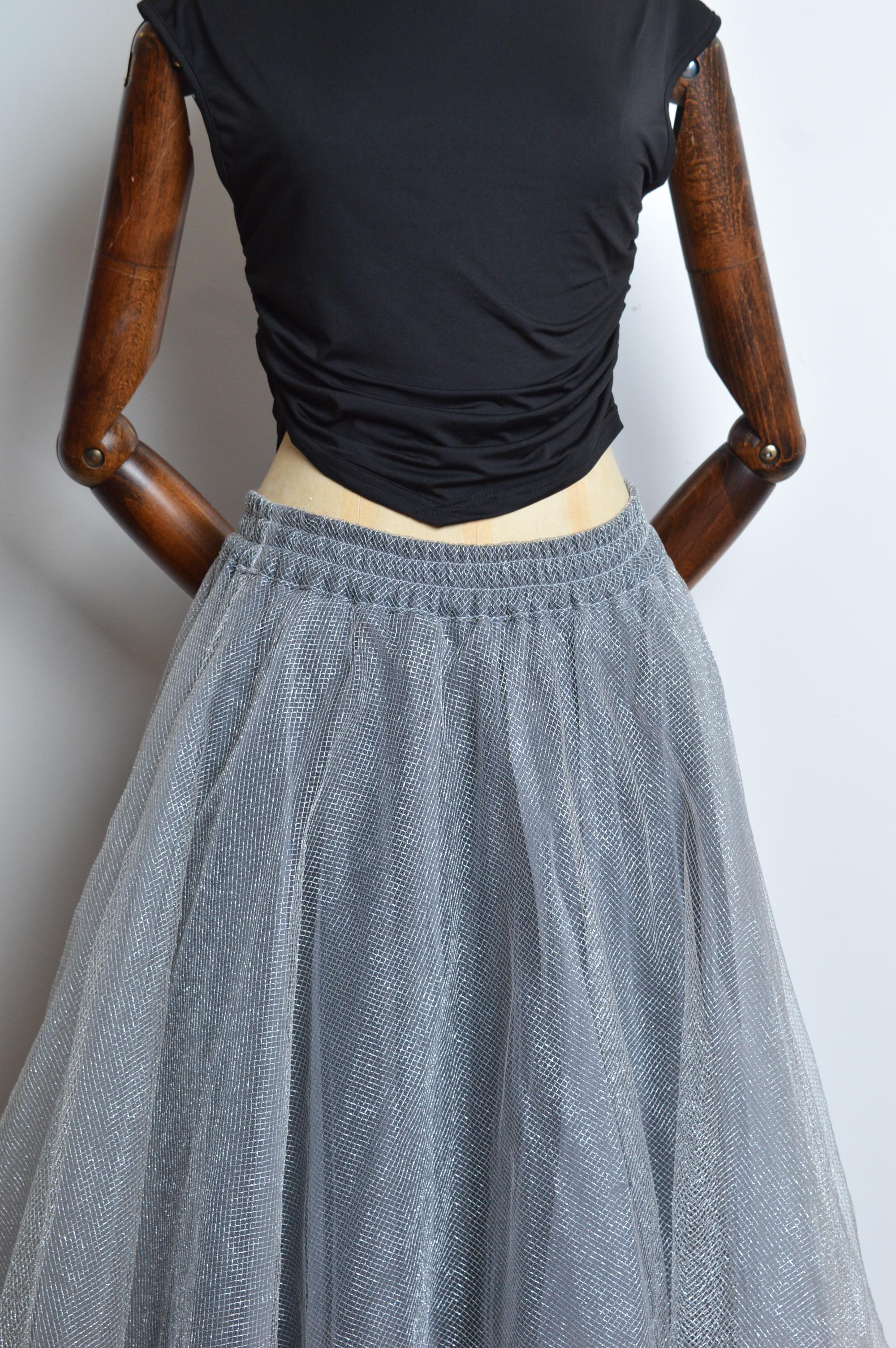 1990’s Silver Grey Huge Tulle Statement Mesh Maxi Skirt by Jeff Galliano For Sale 4