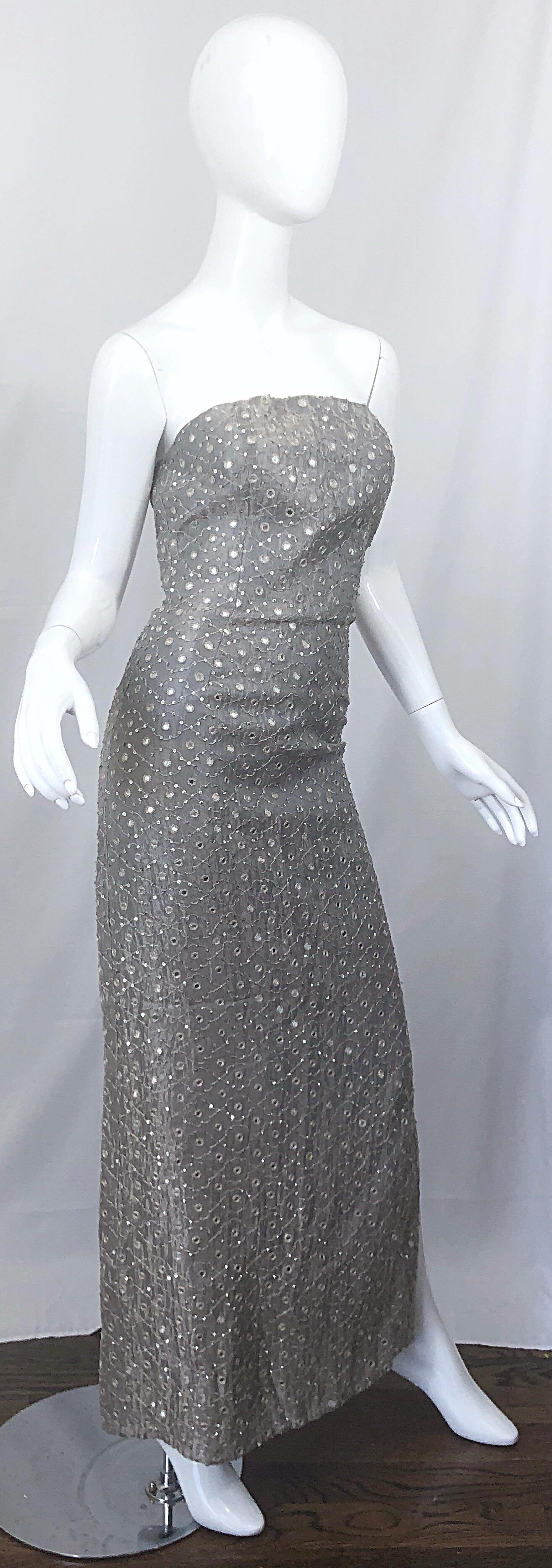 1990s Silver Grey Mirrored Sequins Size 6 Strapless Silk Vintage Gown Dress In Excellent Condition For Sale In San Diego, CA
