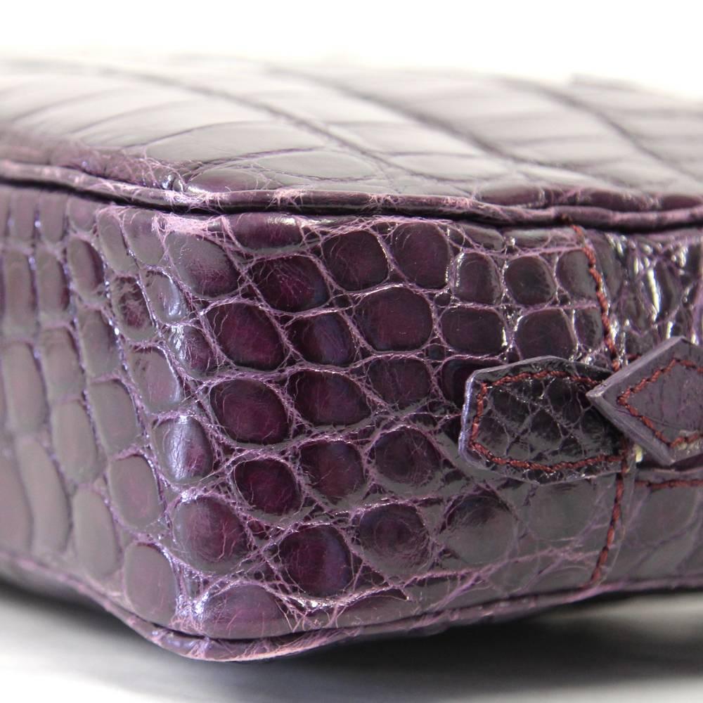 1990s Sirni Purple Crocodile Leather Purse In Good Condition In Lugo (RA), IT