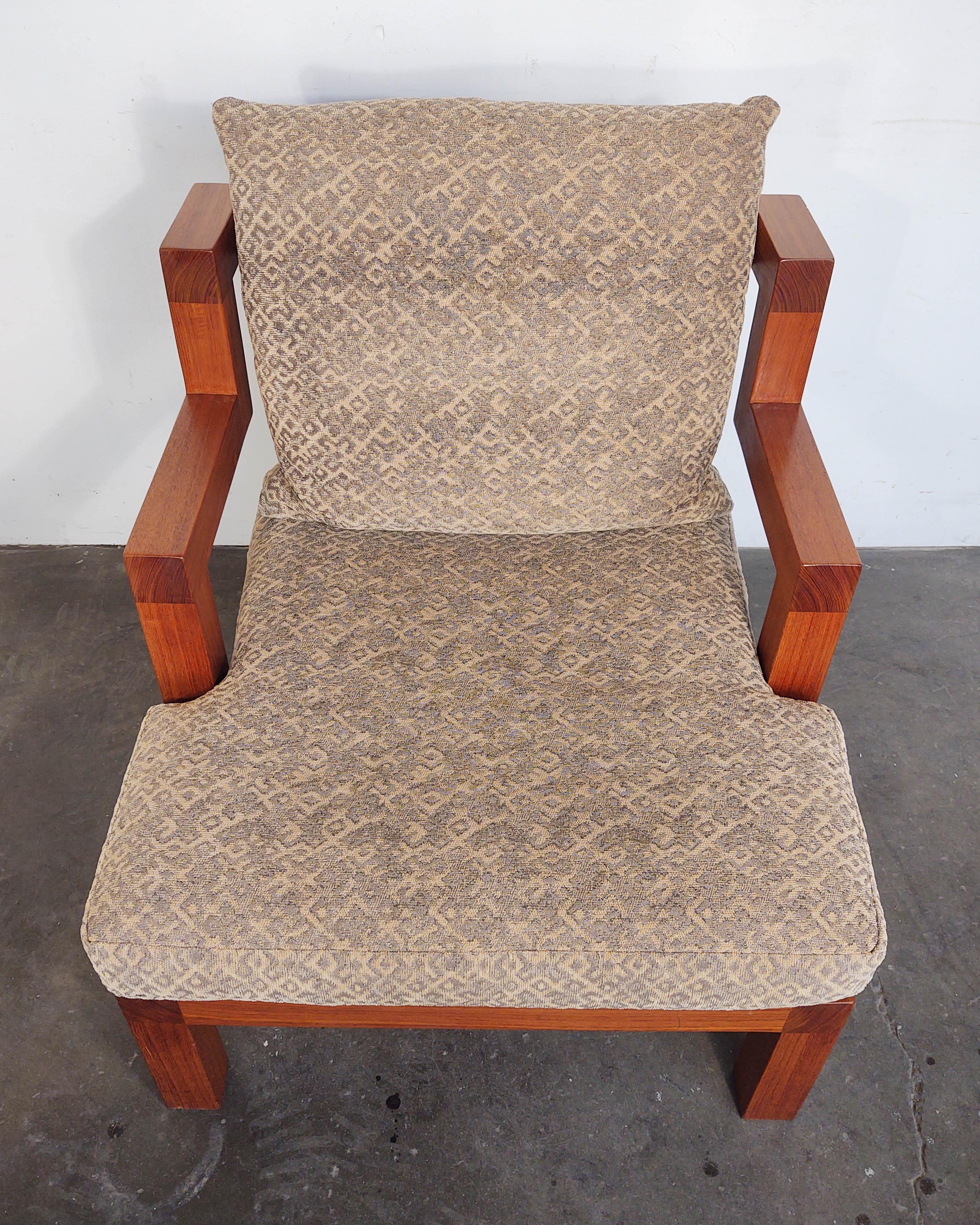 American 1990s Solid Teak Lounge Chair by Alwy Visschedyk For Sale