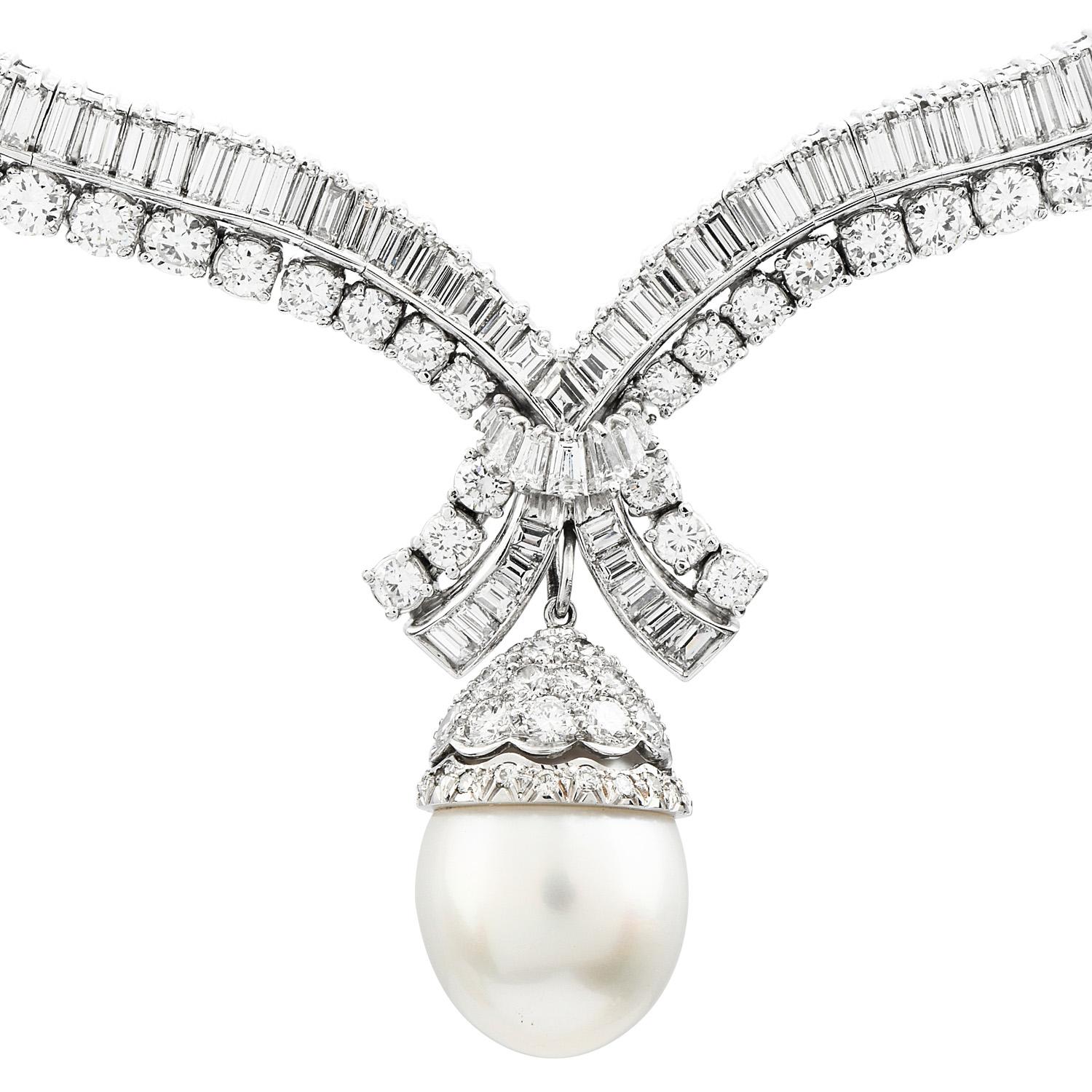 1990's South Sea Pearl 27.30cts Diamond Platinum Dangle Necklace In Excellent Condition For Sale In Miami, FL