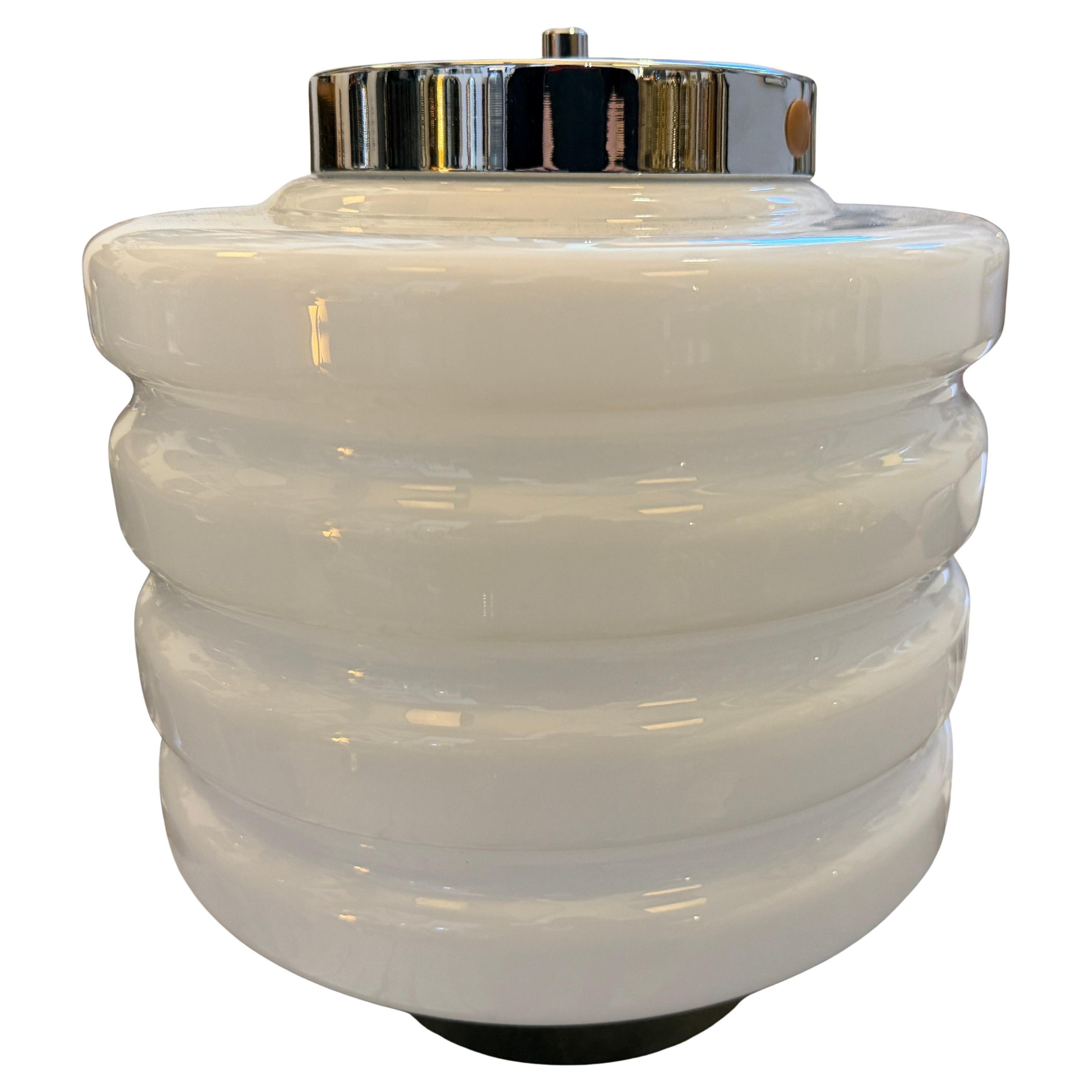 1990s Space Age Chromed Metal and White Glass Italian Round Table Lamp For Sale