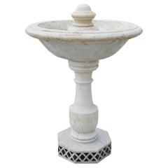 1990s Spanish 1-Tier White Macael Marble Fountain w/ Black Belgian Marble Inlays