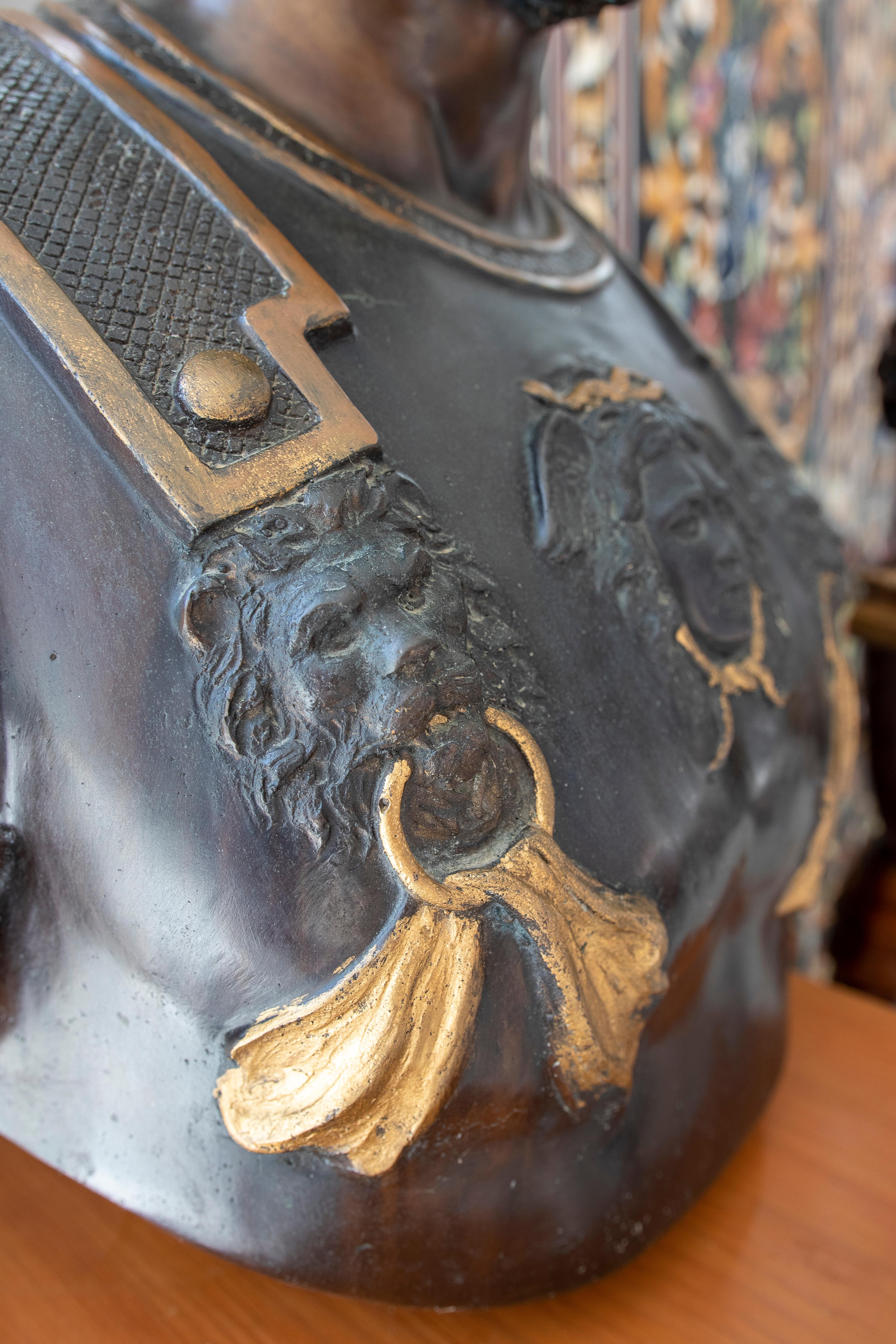 1990er Jahre Spanische 2-farbige Bronzebüste eines römischen Generals im Angebot 13