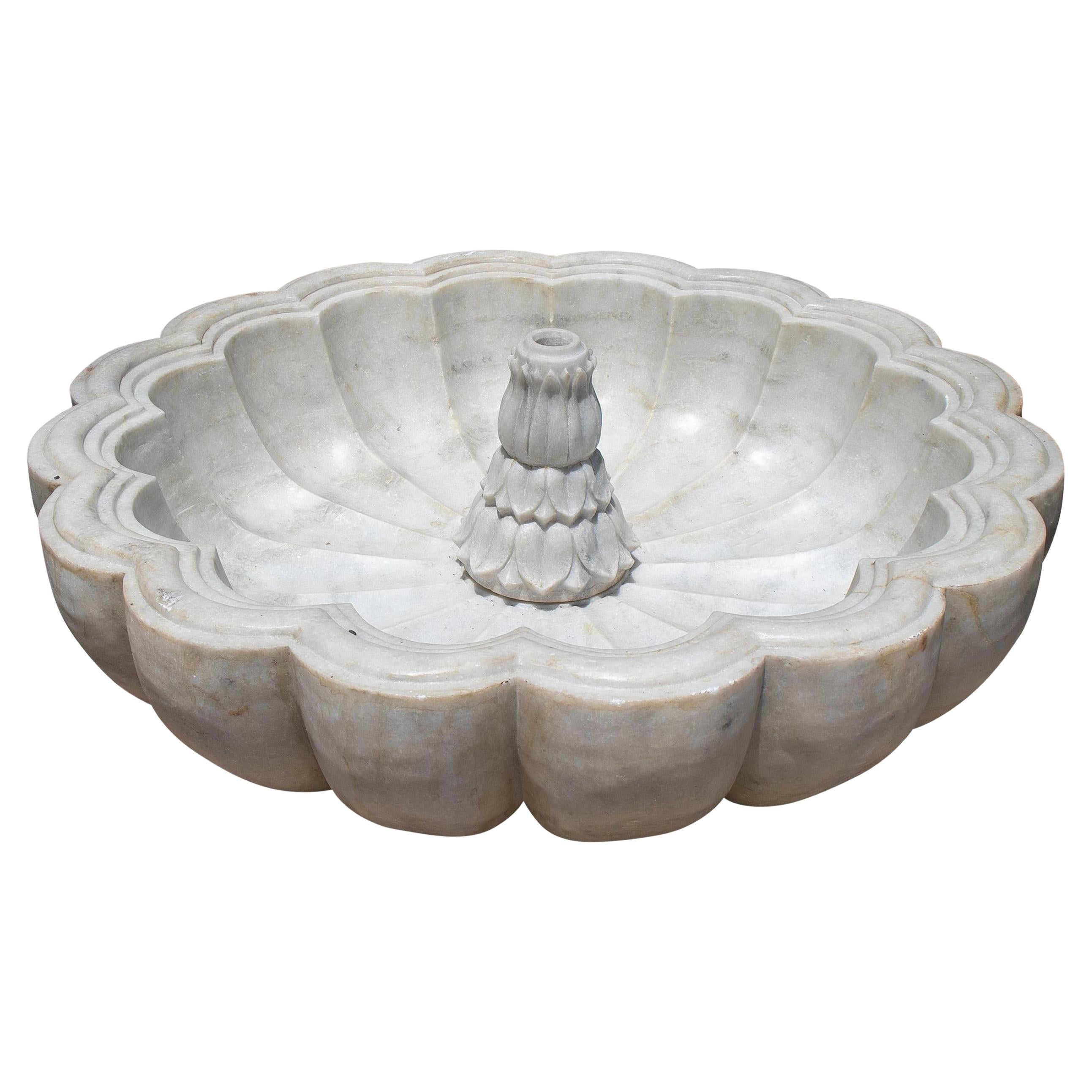 1990s Spanish "Alhambra" Hand Carved Macael White Marble Conch Floor Fountain For Sale