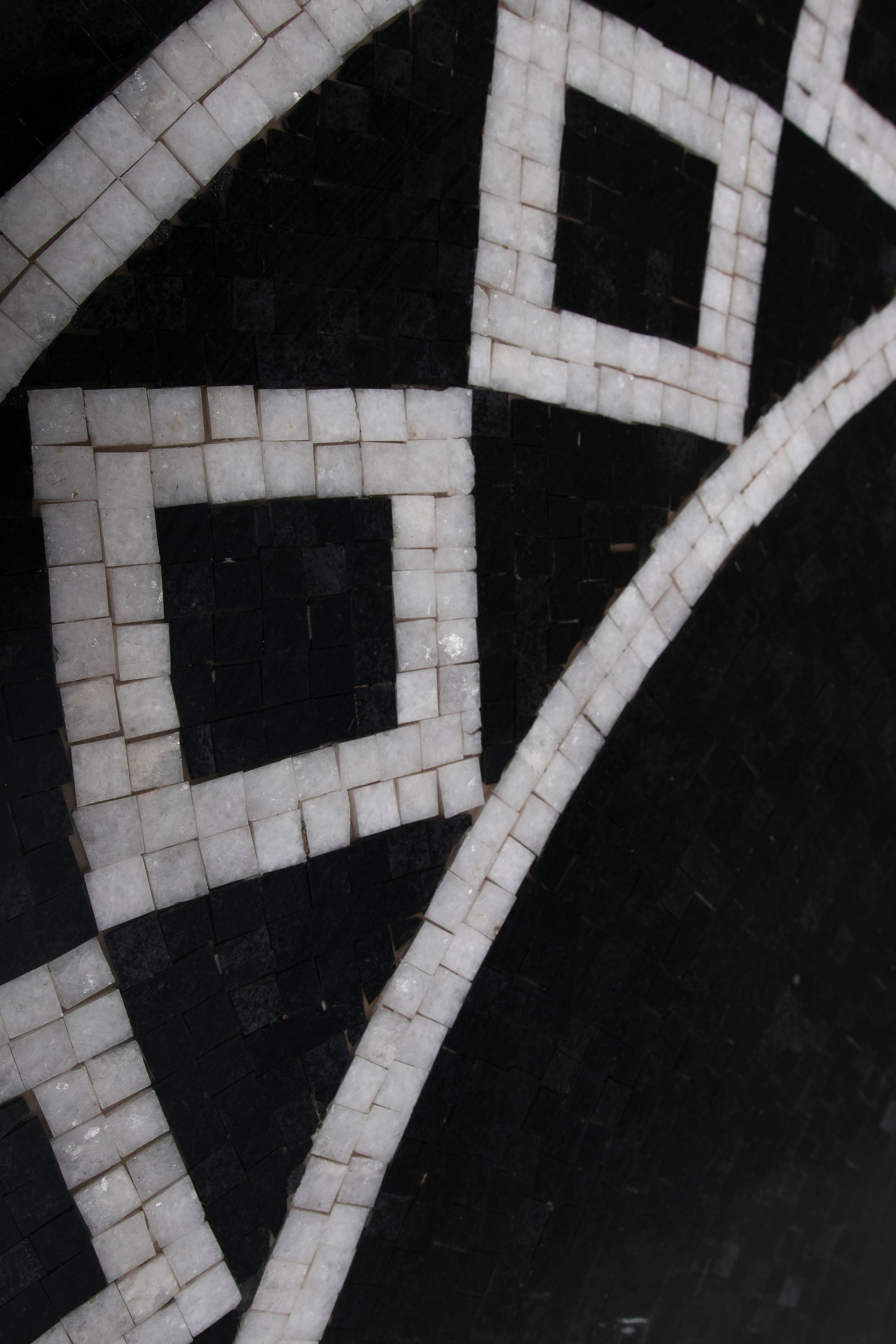 1990s Spanish Classical Roman Mosaic Round Black & White Marble Table Top For Sale 5