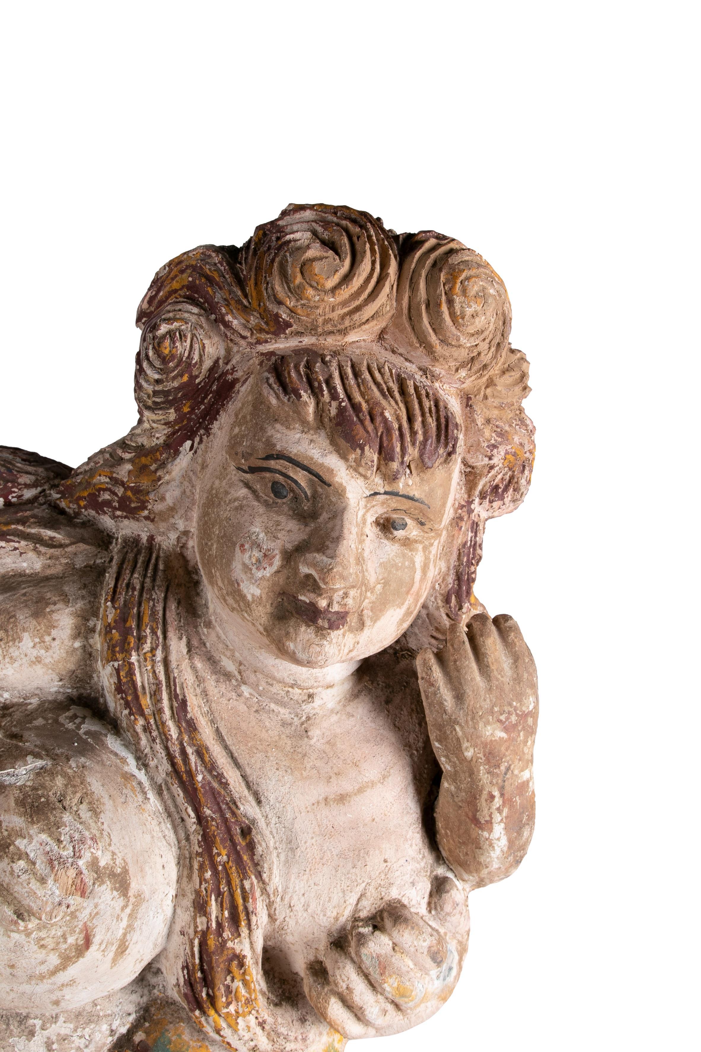 1990er Jahre Spanisch Hand geschnitzt Holz bemalt Meerjungfrau w / Junge Skulptur im Angebot 5