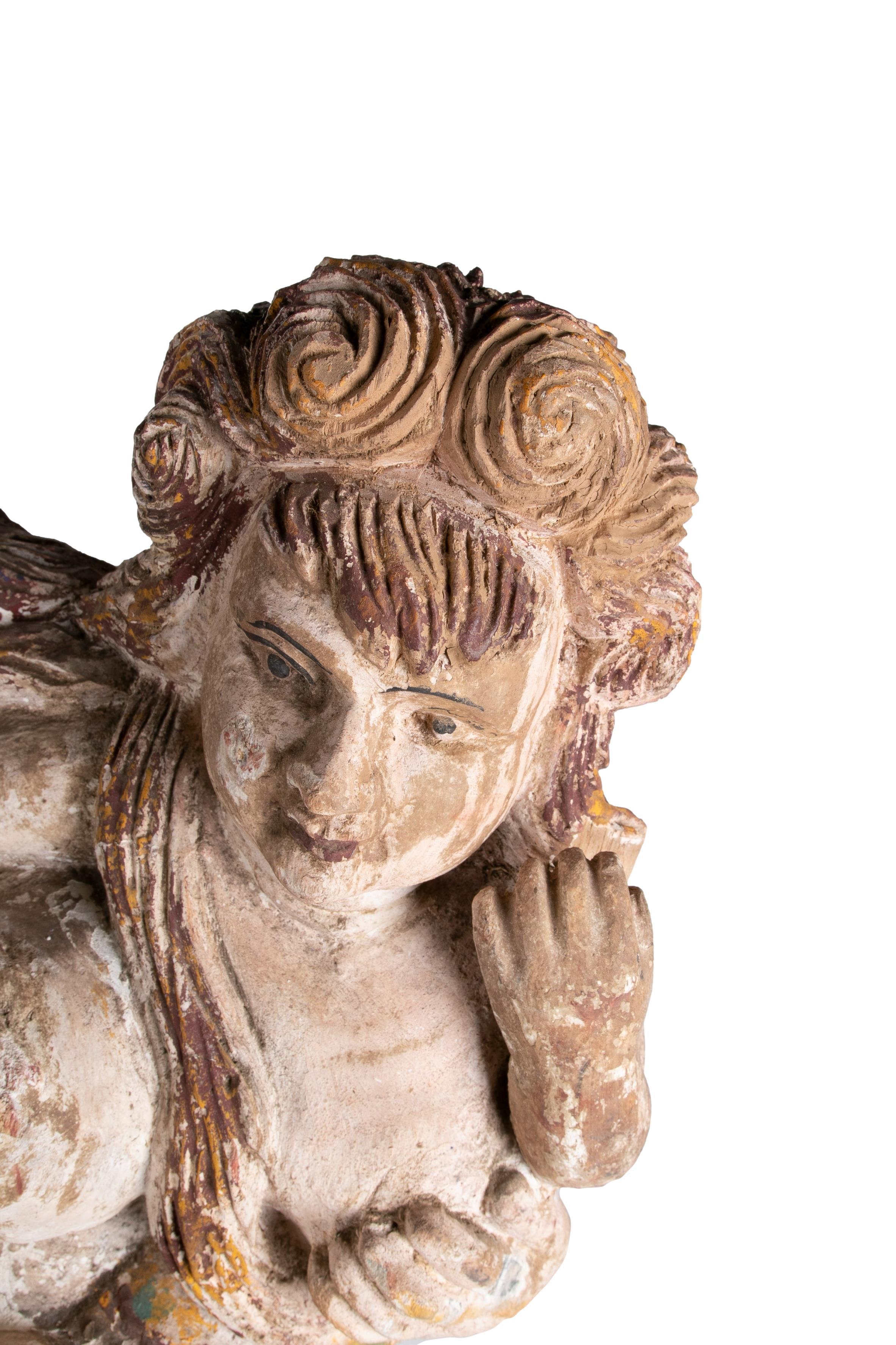 1990er Jahre Spanisch Hand geschnitzt Holz bemalt Meerjungfrau w / Junge Skulptur im Angebot 6