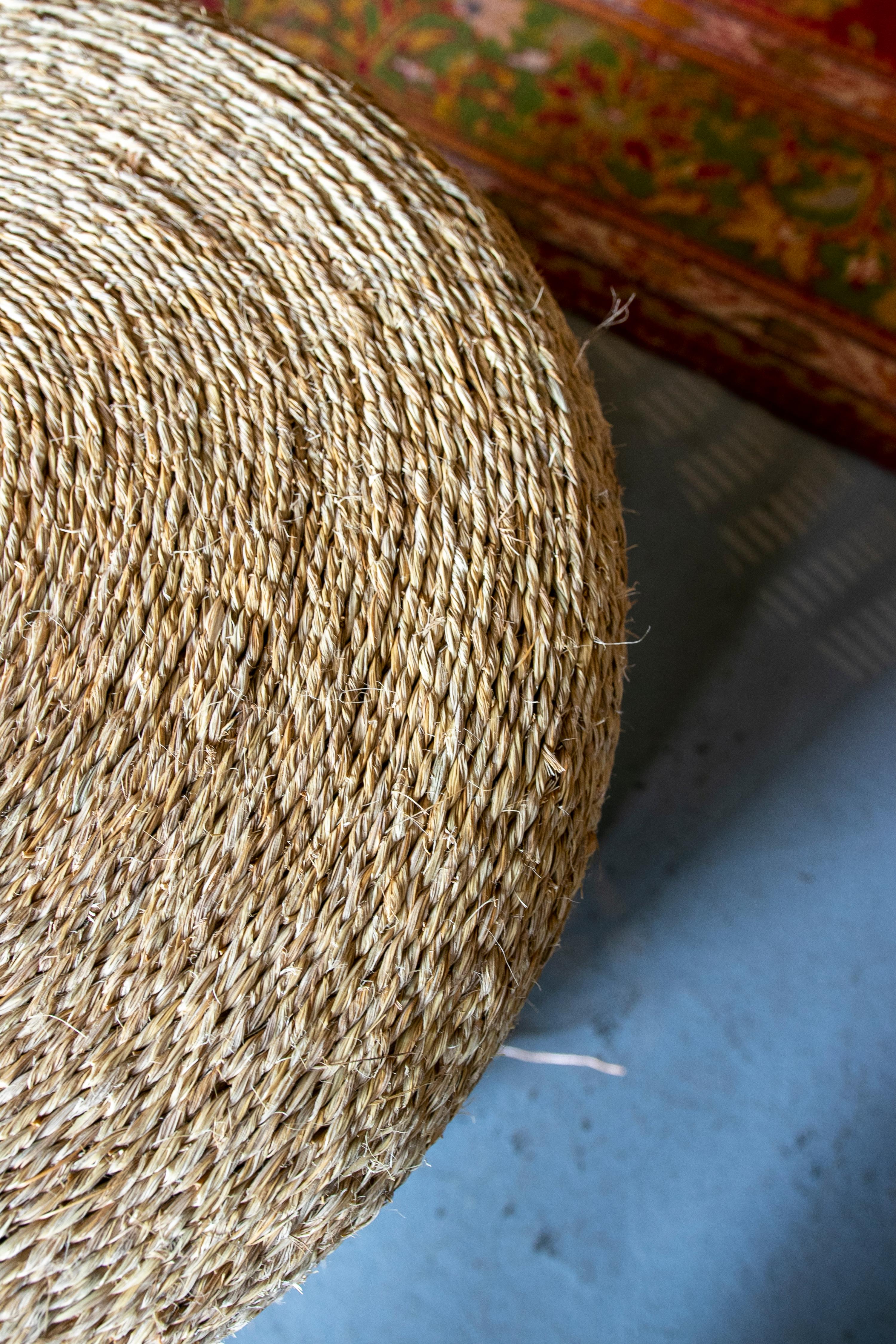 1990s Spanish Hand Woven Wicker Round Shaped Puff Seat  For Sale 5