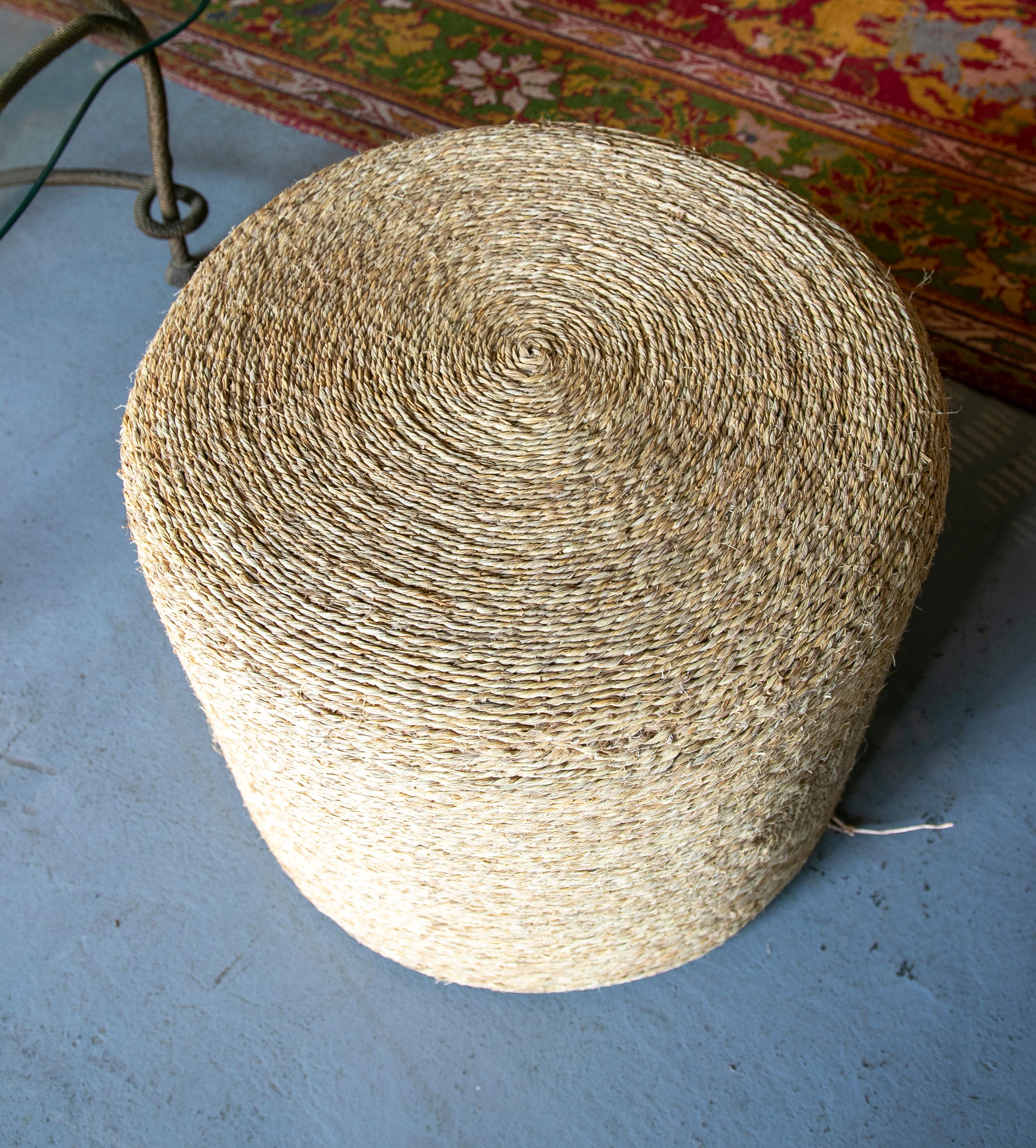 1990s Spanish Hand Woven Wicker Round Shaped Puff Seat  For Sale 2