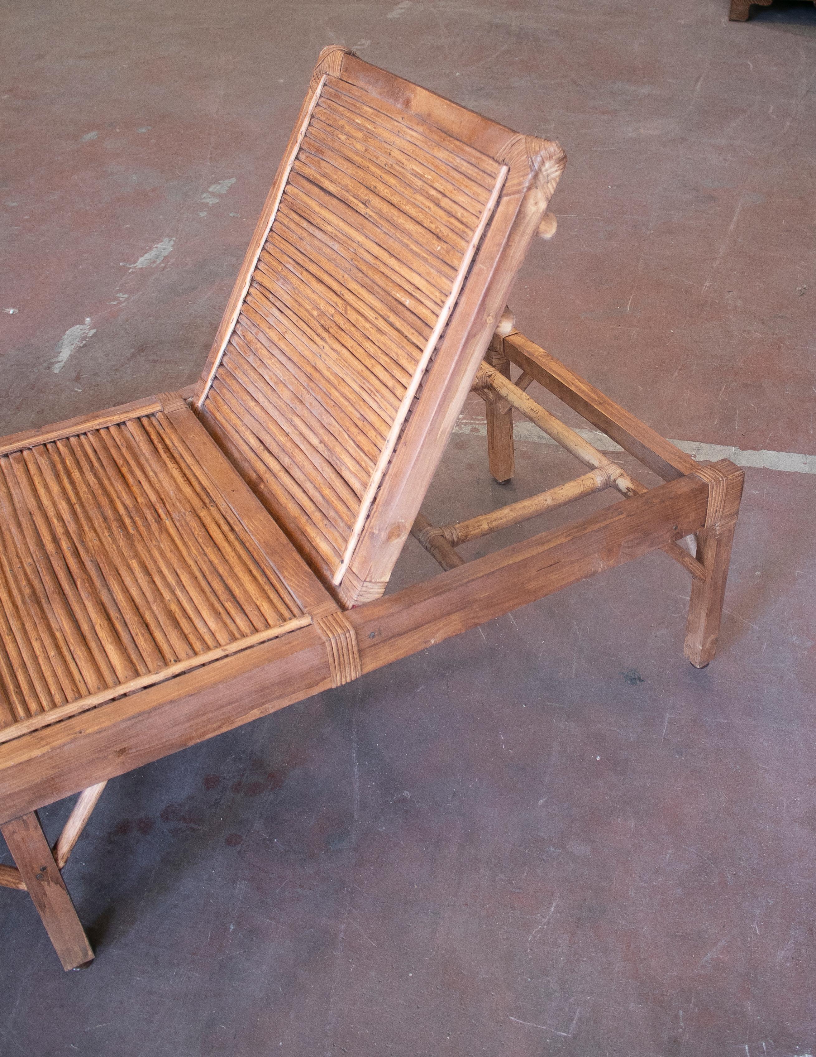 1990s Spanish Pair of Bamboo and Woven Wicker Swimming Pool Deck Chairs 3