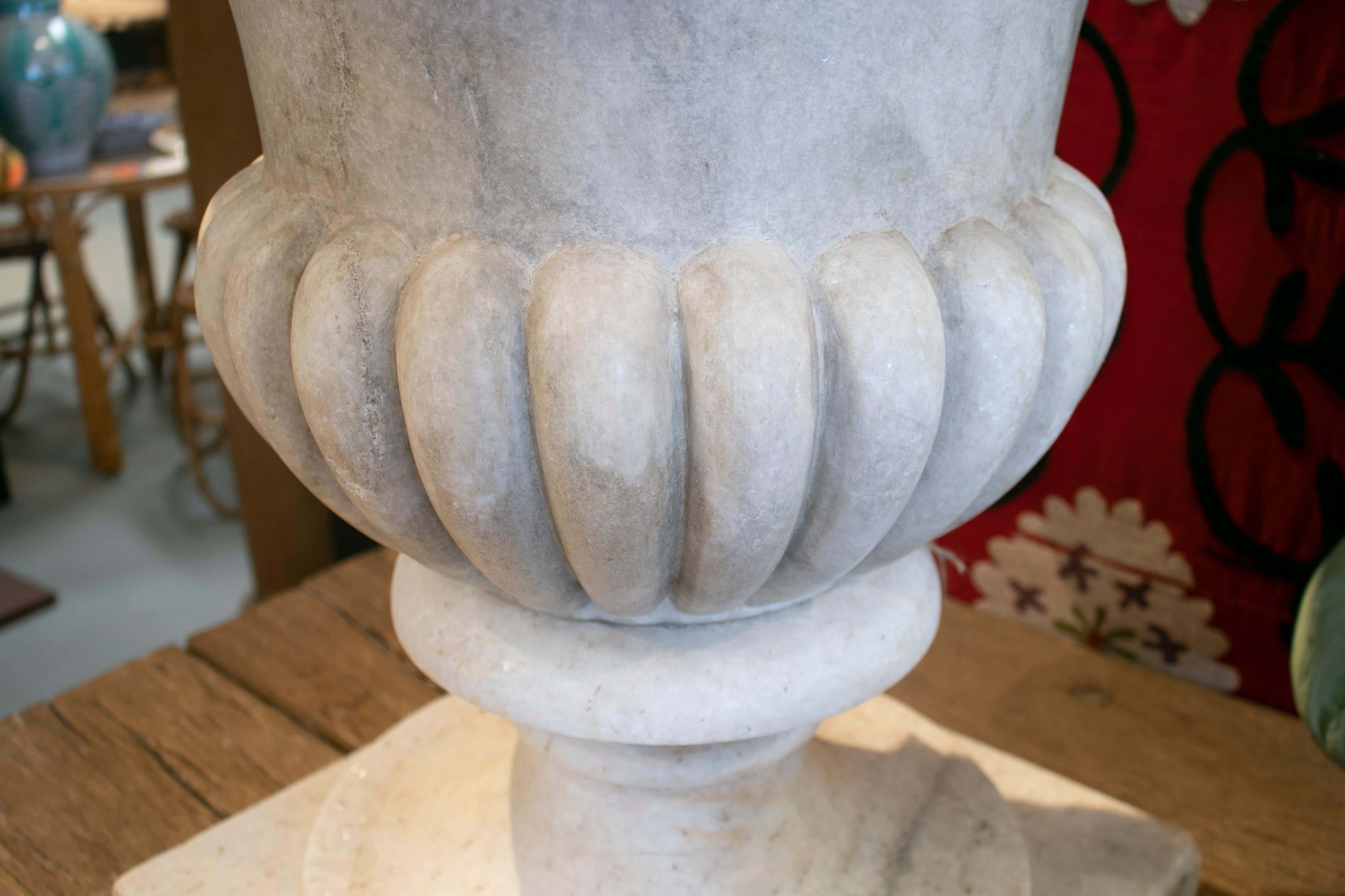 20th Century 1990s Spanish Pair of Classical Marble Planters with Elegant Fluted Decoration