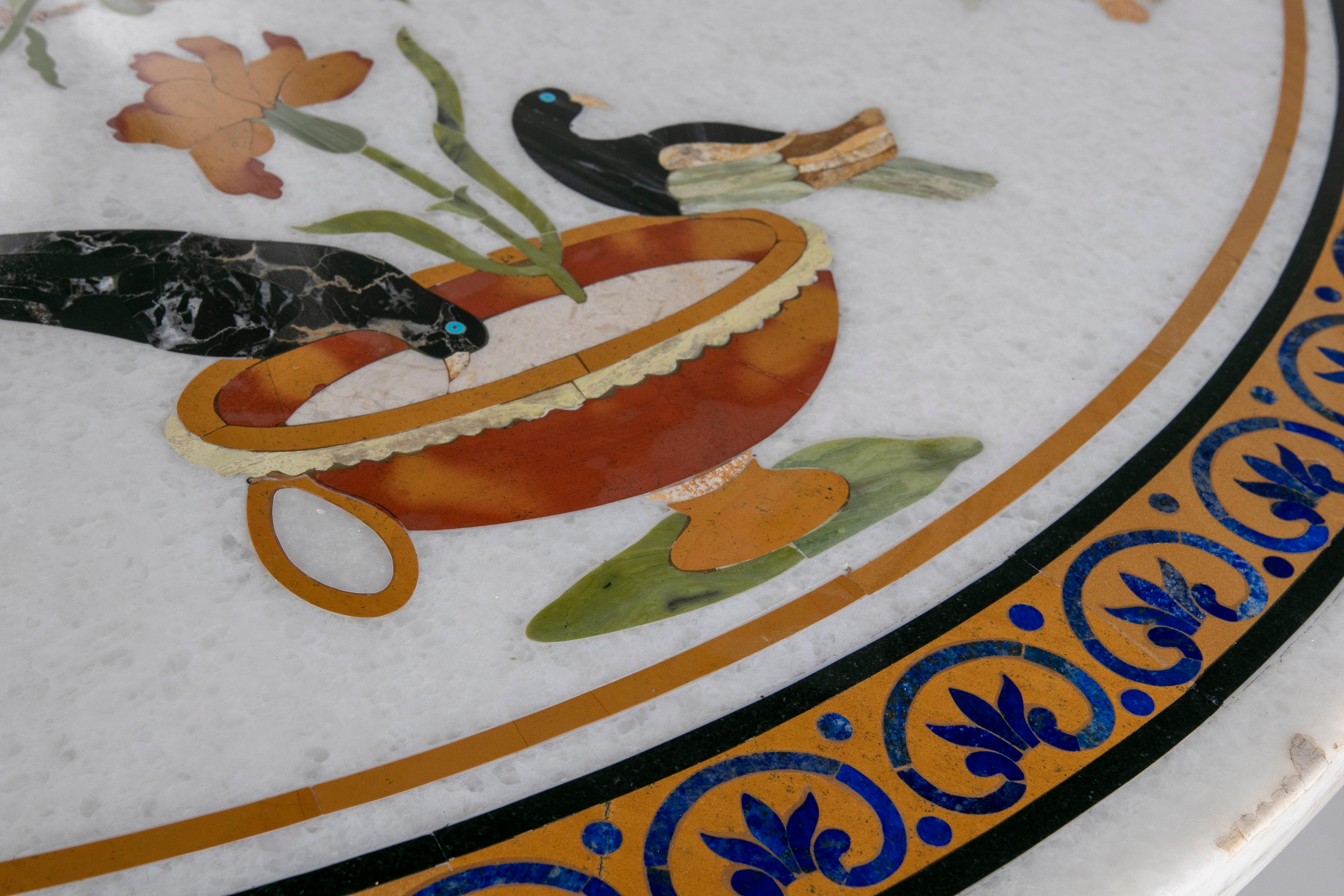 1990s Spanish Pietra Dura Mosaic Inlay Round White Marble Table Top w/ Lapis For Sale 4