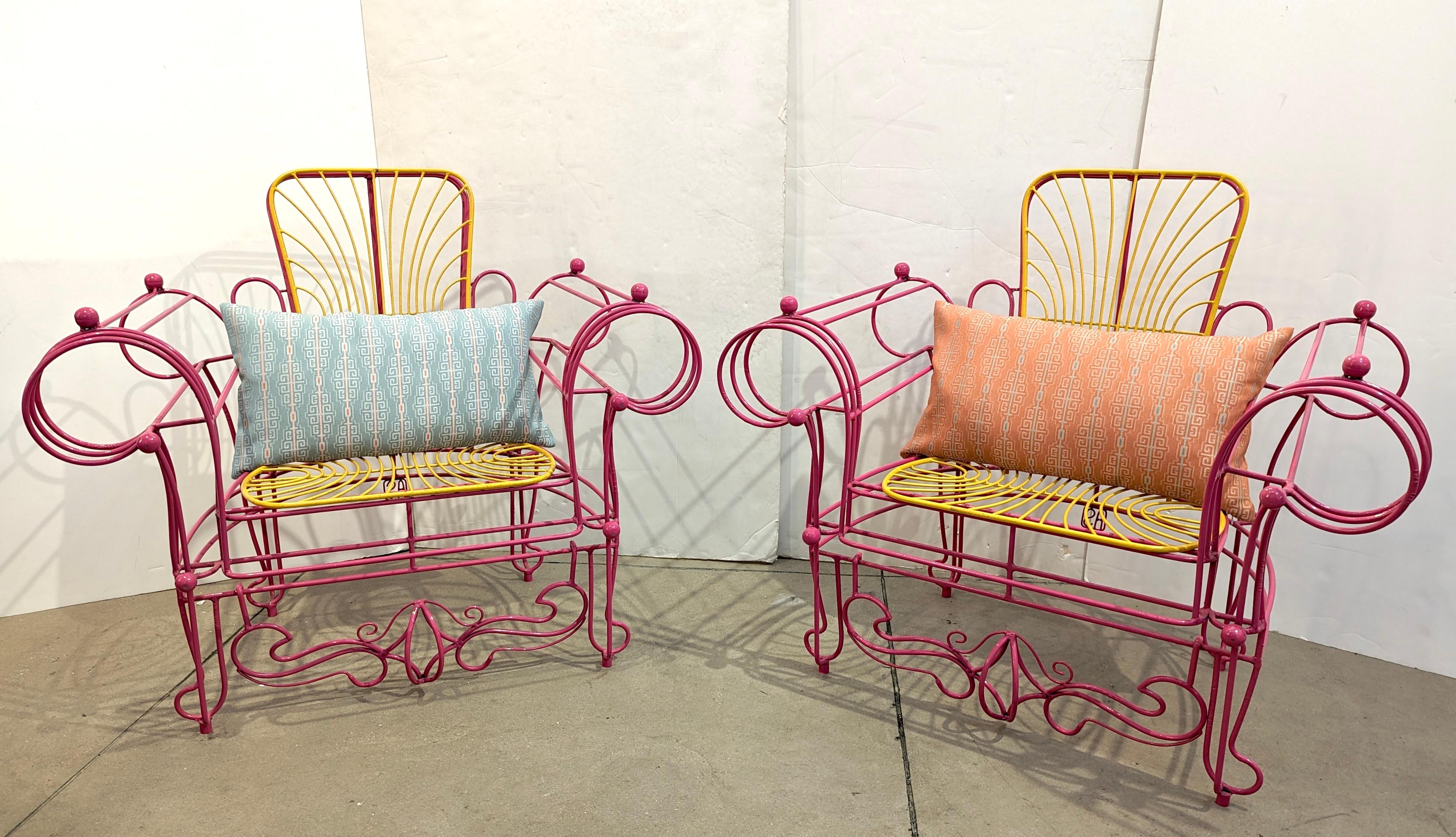 1990er Spazzapan Italienische Pop-Art-Sessel-Skulpturen aus rosa-gelbem Metall, Spazzapan im Angebot 6