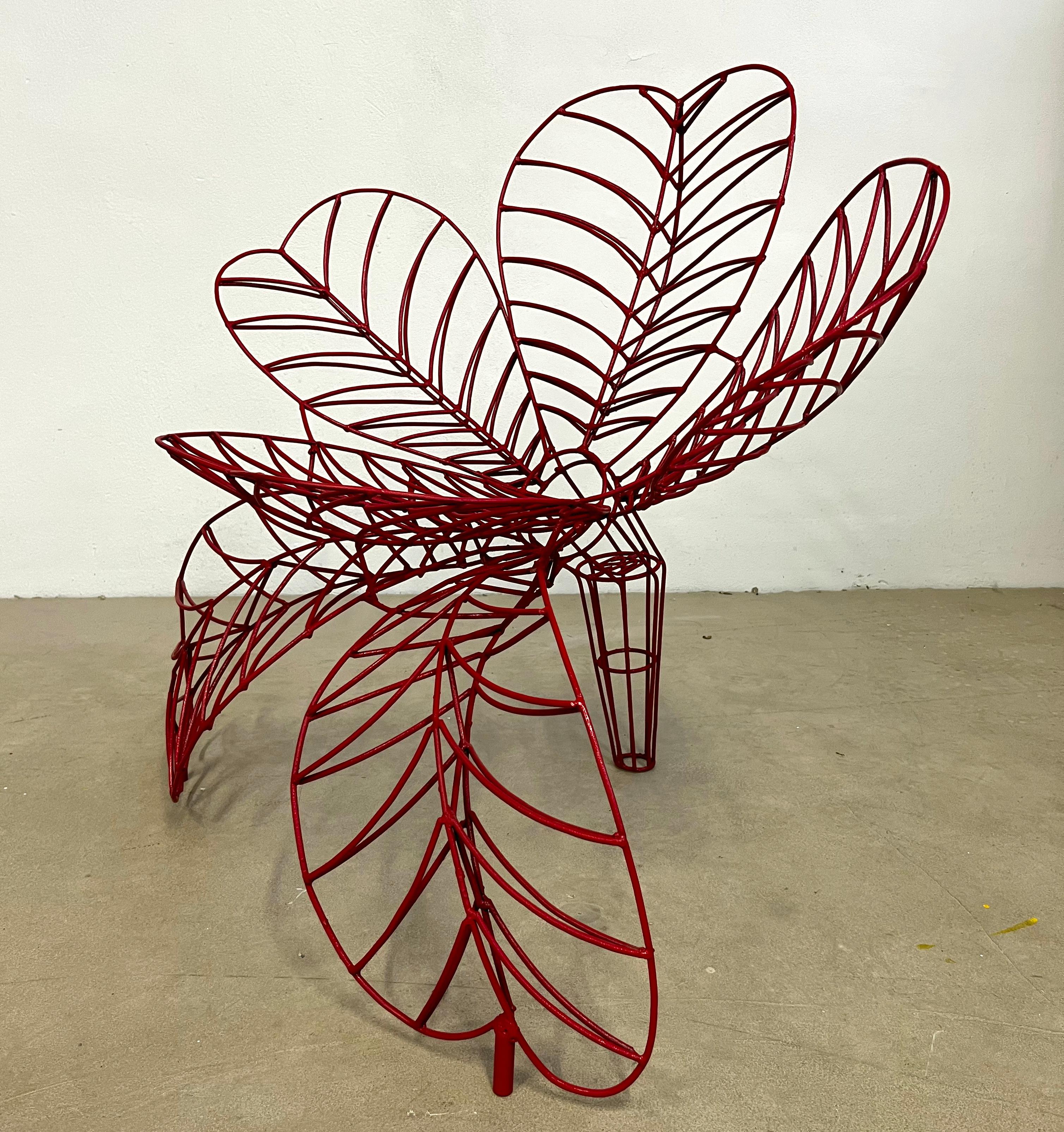Spazzapan Italian Post-Modern Pop Art Red Metal Flower Sculpture Armchair  In Good Condition For Sale In New York, NY