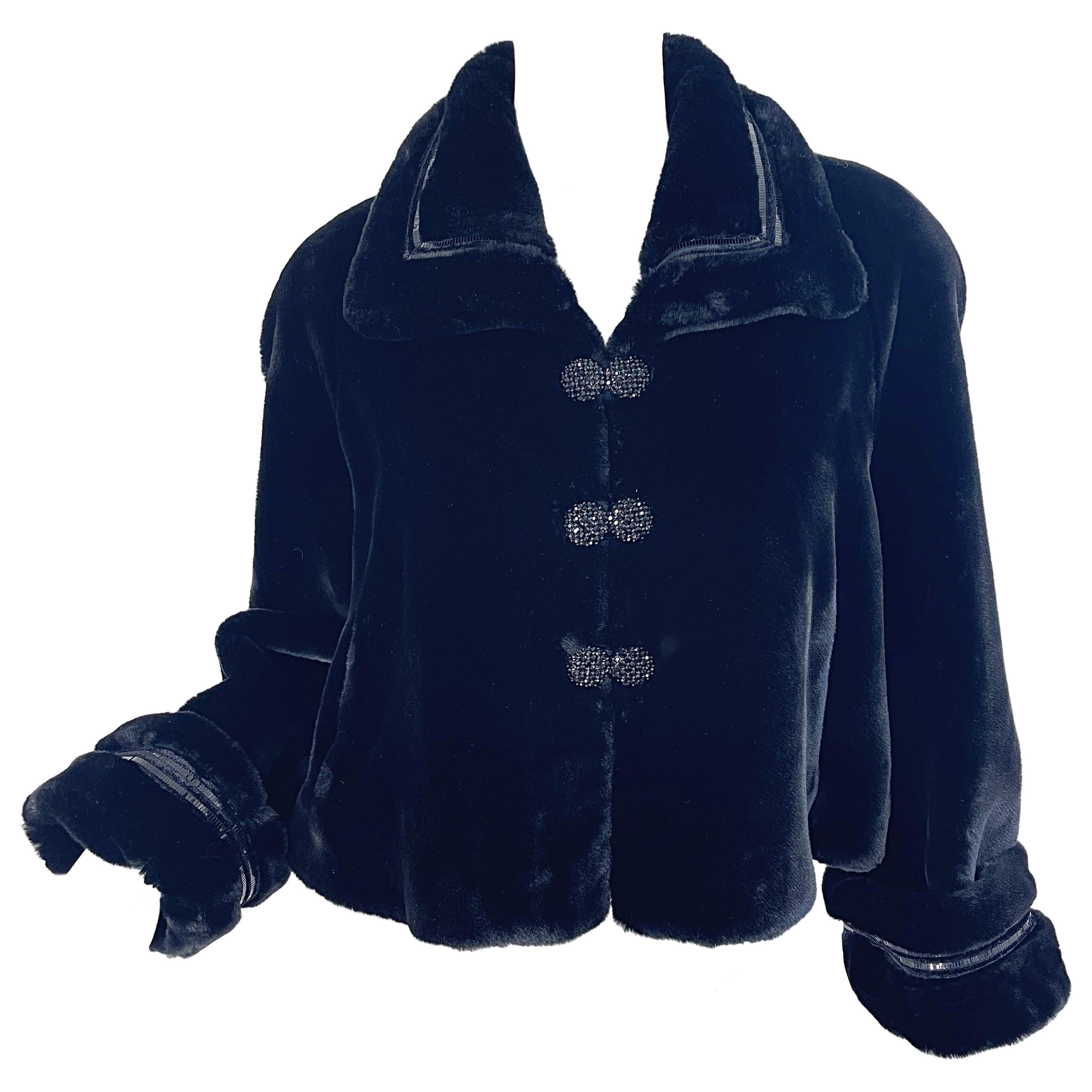 St. John Coat Collection par Marie Gray - Veste en fausse fourrure à paillettes et strasss, années 1990