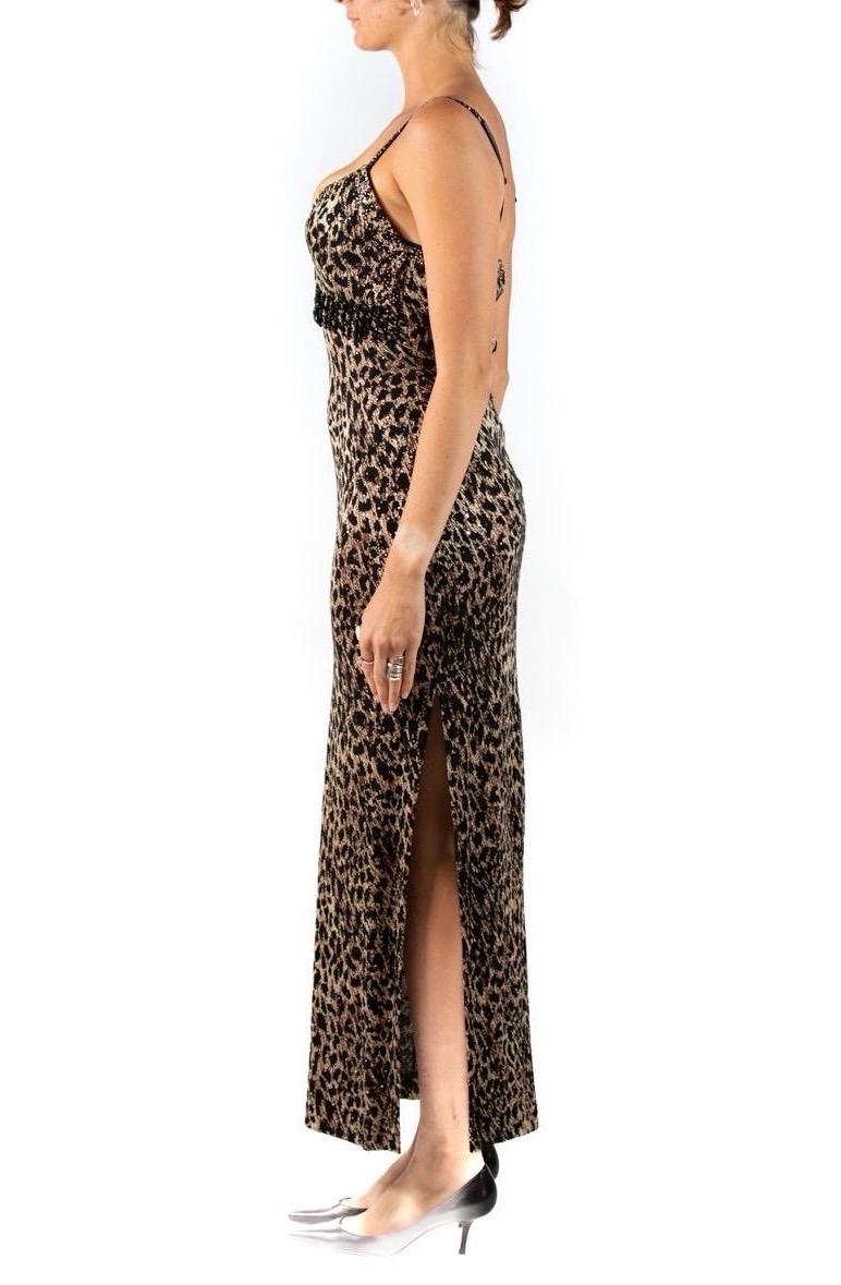 1990S John St. Johns, abito in maglia in misto rayon con stampa leopardo e cristalli In condizioni ottime in vendita a New York, NY