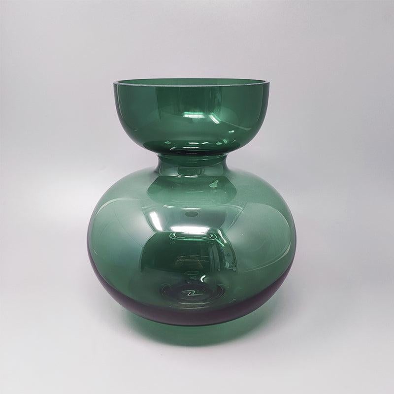 1990s Stunning green Vase by G. Jensen in mouth-blown glass. It's in excellent condition.
Dimension:
diameter 8,66 x 9,84 height inches.
diameter 22 cm x 25 H cm.