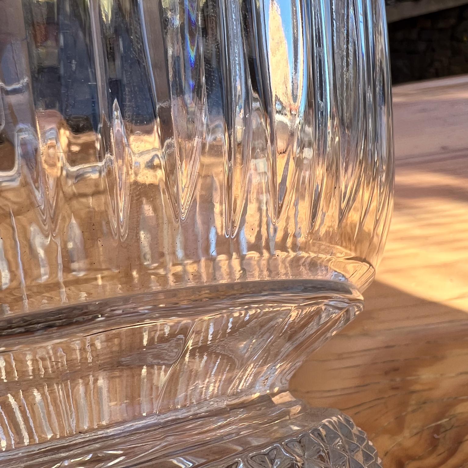 1990s Sutton Place Crystal Centerpiece Bowl by Godinger For Sale 7