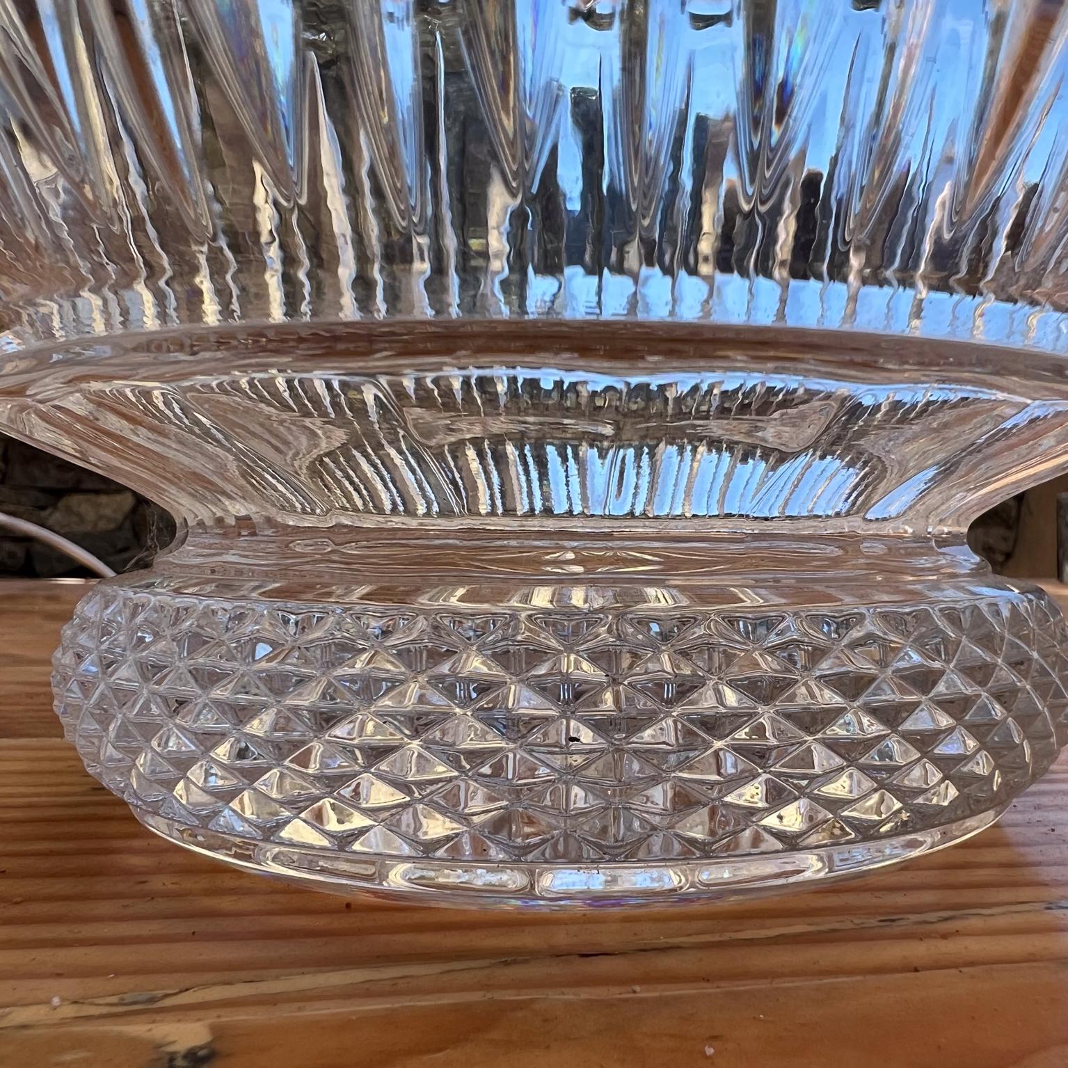 1990s Sutton Place Crystal Centerpiece Bowl by Godinger For Sale 1